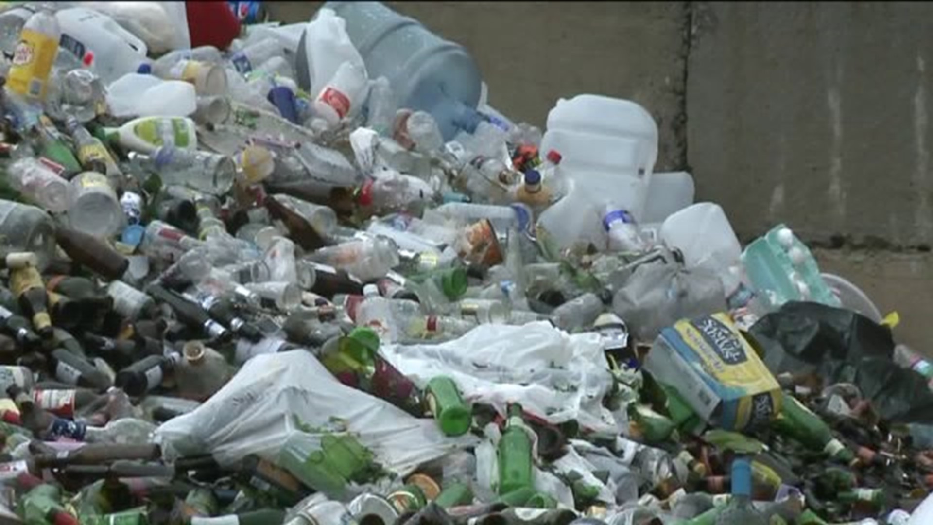 Landfill in Clinton County to Stop Recycling Glass