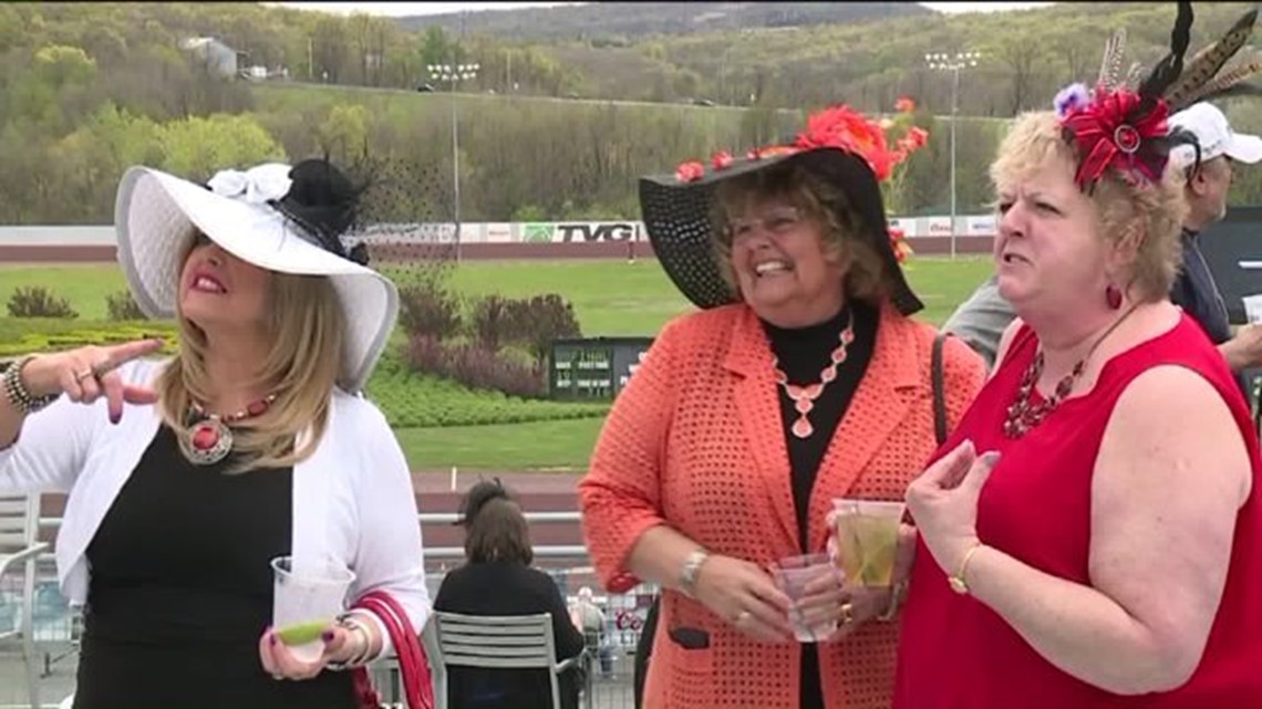 The Downs at Mohegan Sun Pocono Hosts Thousands to Watch Kentucky Derby