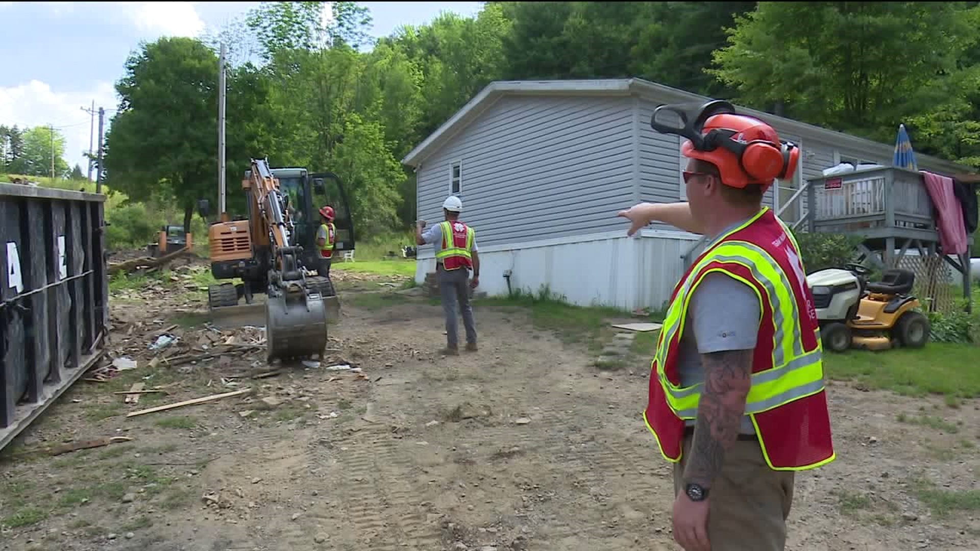 Veteran Organization Helping Rebuild Flood-damaged Homes