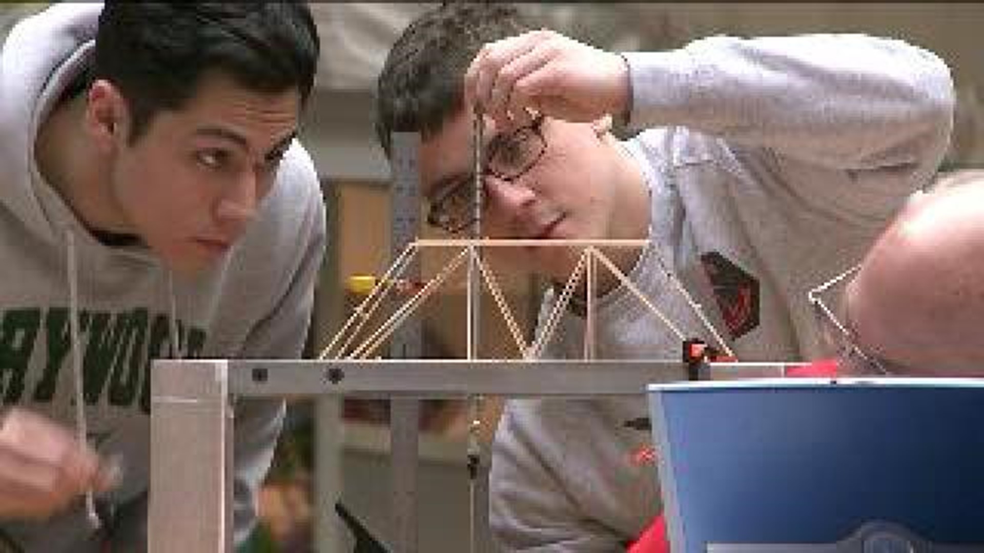 Students Compete in Bridge Building Competition