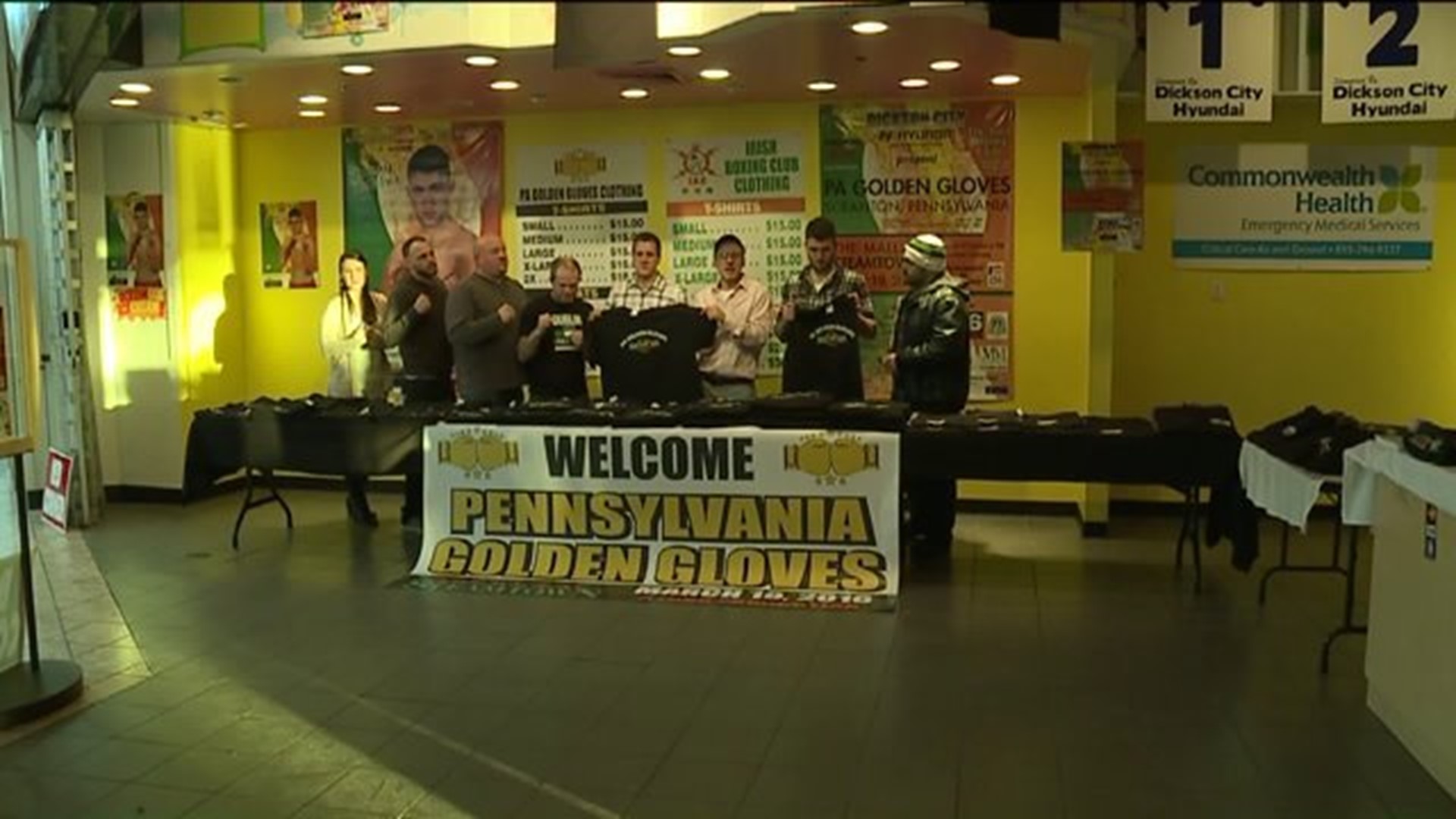 ‘Golden Gloves’ Boxing Merchandise Store Opens at Mall at Steamtown