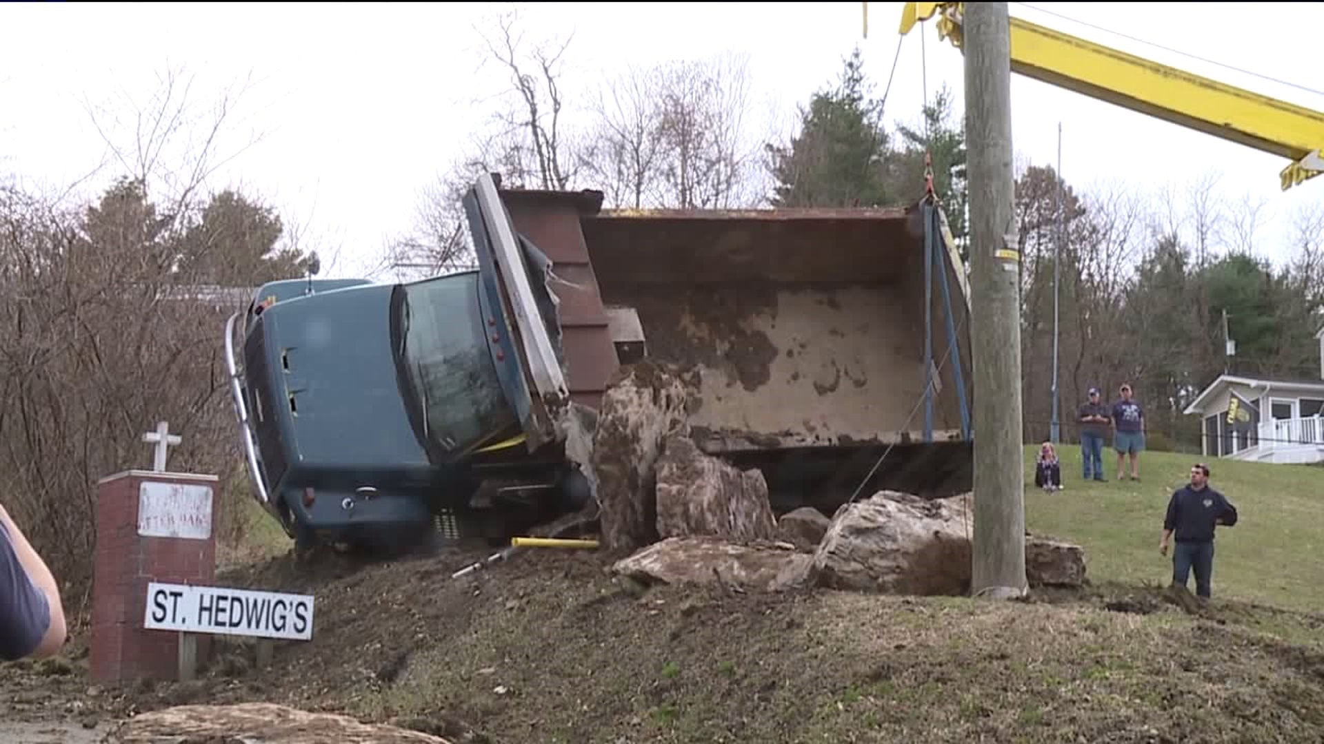 Police Looking for Driver After Dump Truck Crash