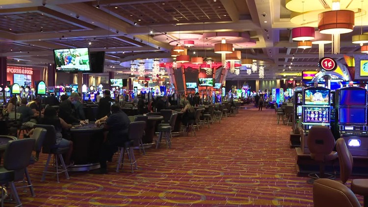 workers-wary-as-gamblers-return-to-mount-airy-casino-wnep-com