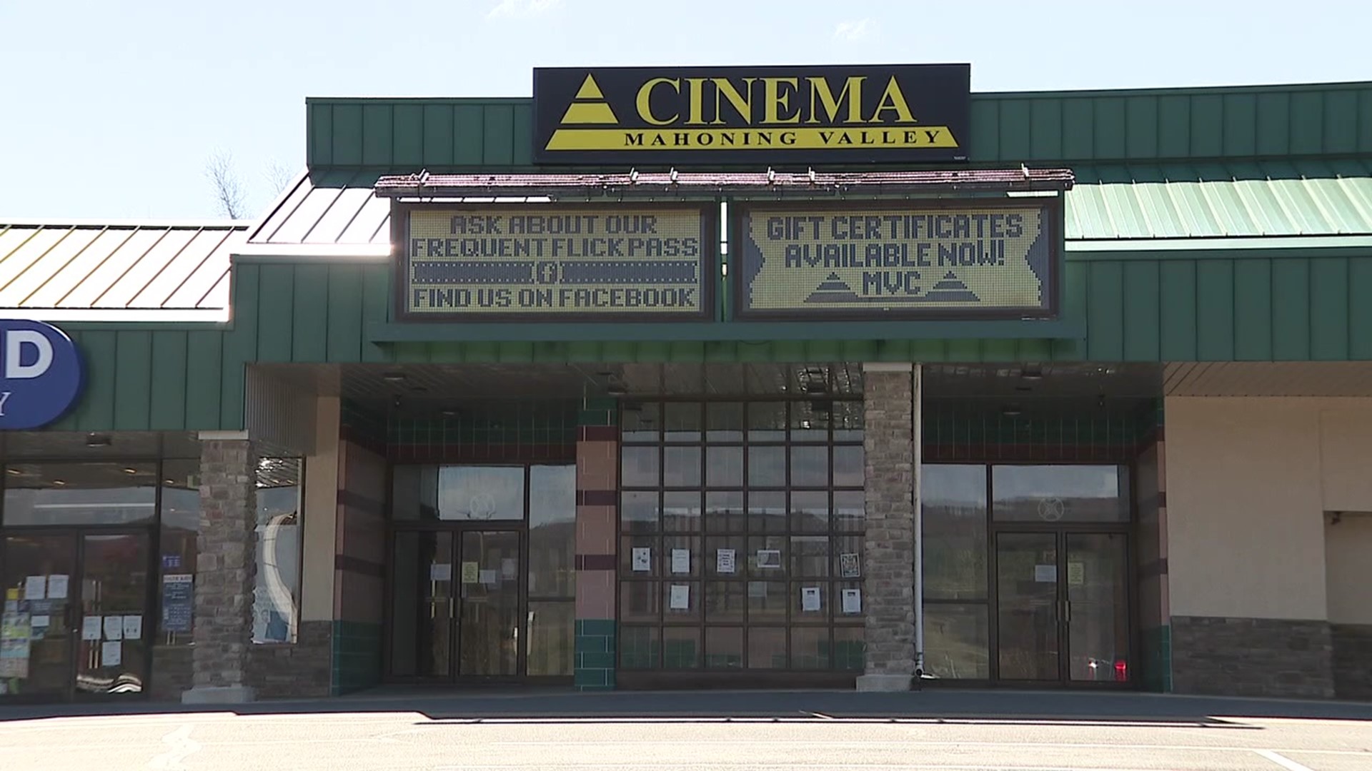 Moviegoers upset to hear Mahoning Valley Cinema will not reopen | wnep.com