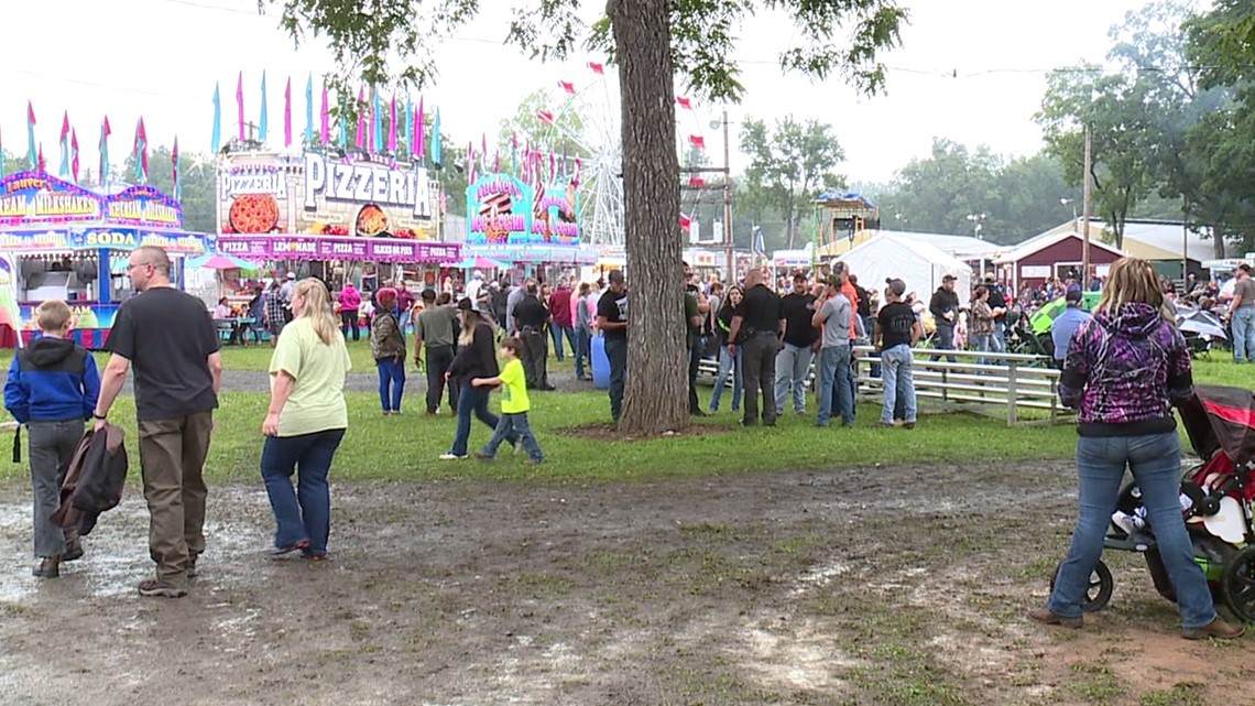 Despite Chill, Crowds at Union County West End Fair