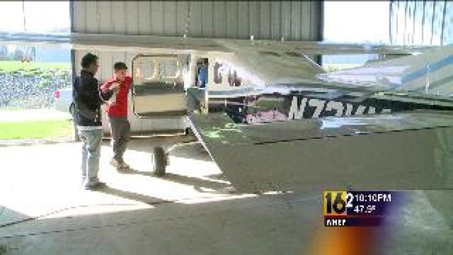 Young Pilot Attempting to Fly Around The World