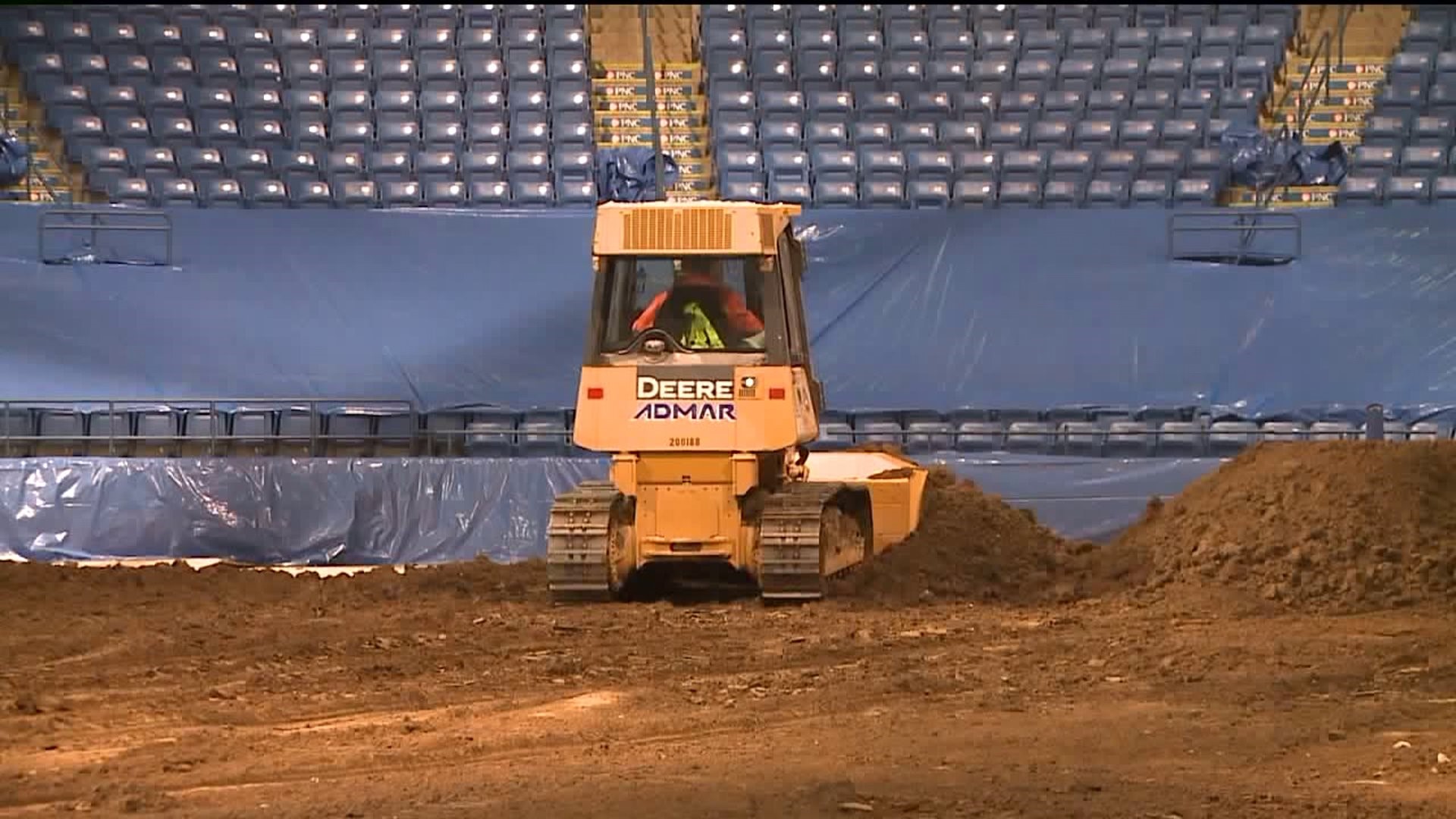 Ice Is Out, Dirt Is In at Mohegan Sun Arena