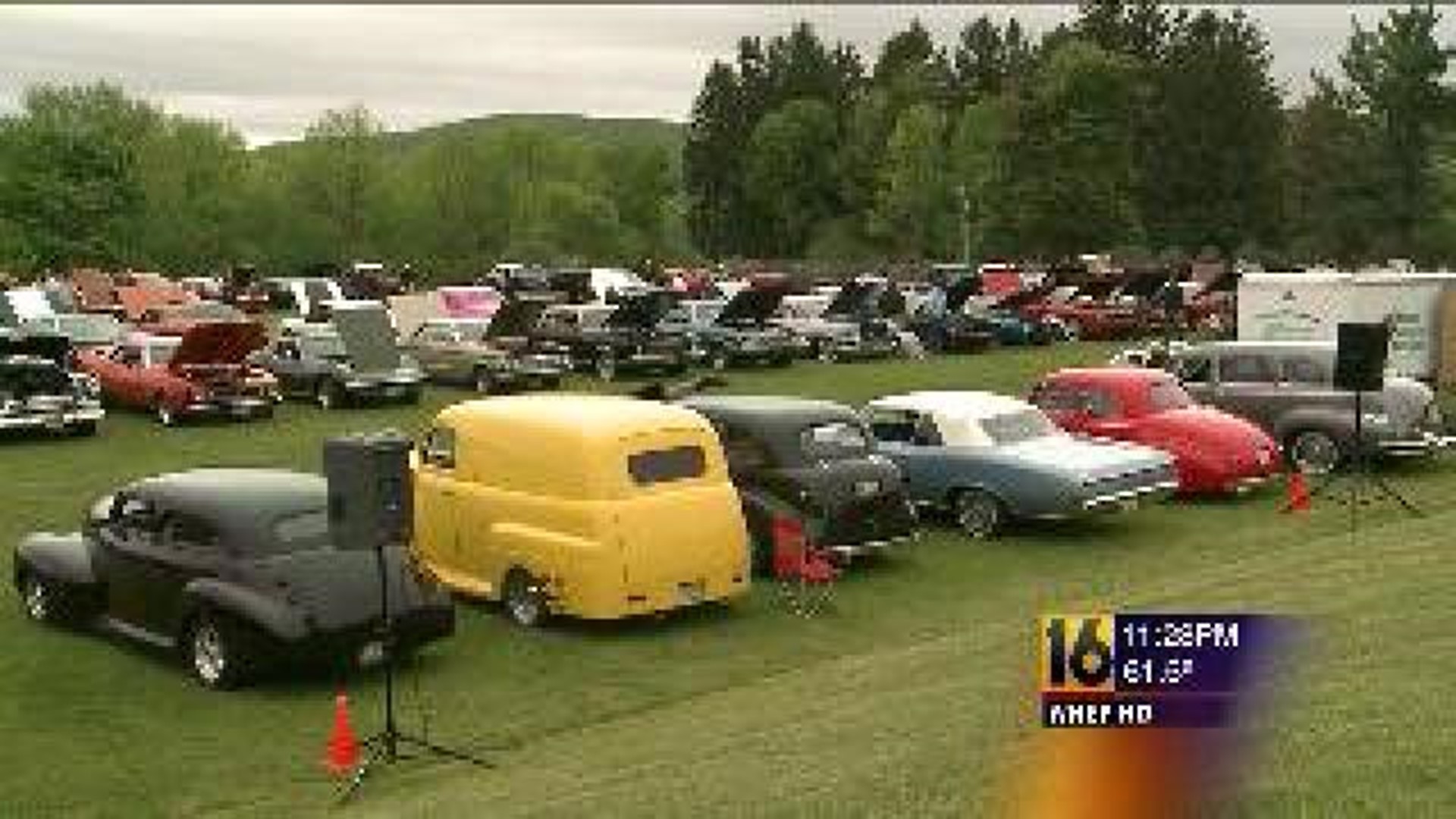 Classic Cars Helping Students