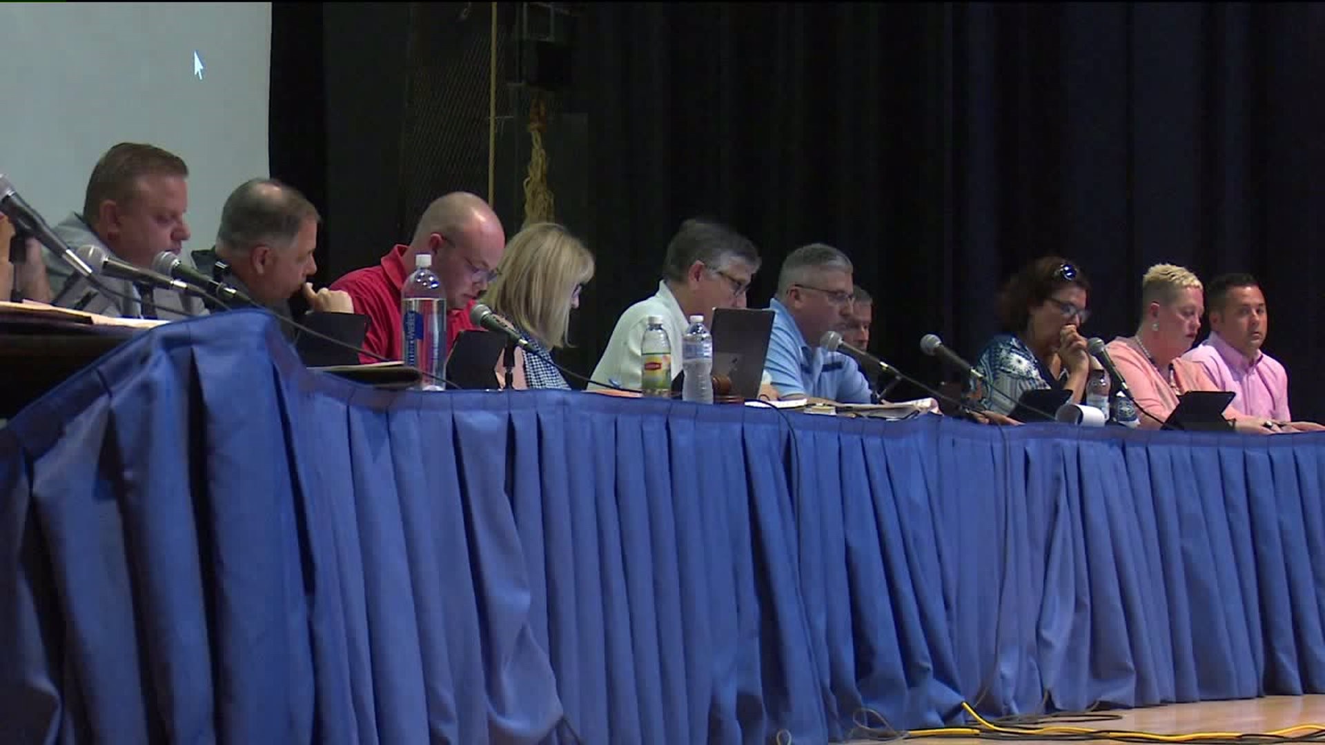 Carbondale Area School Board Votes to Furlough Teachers