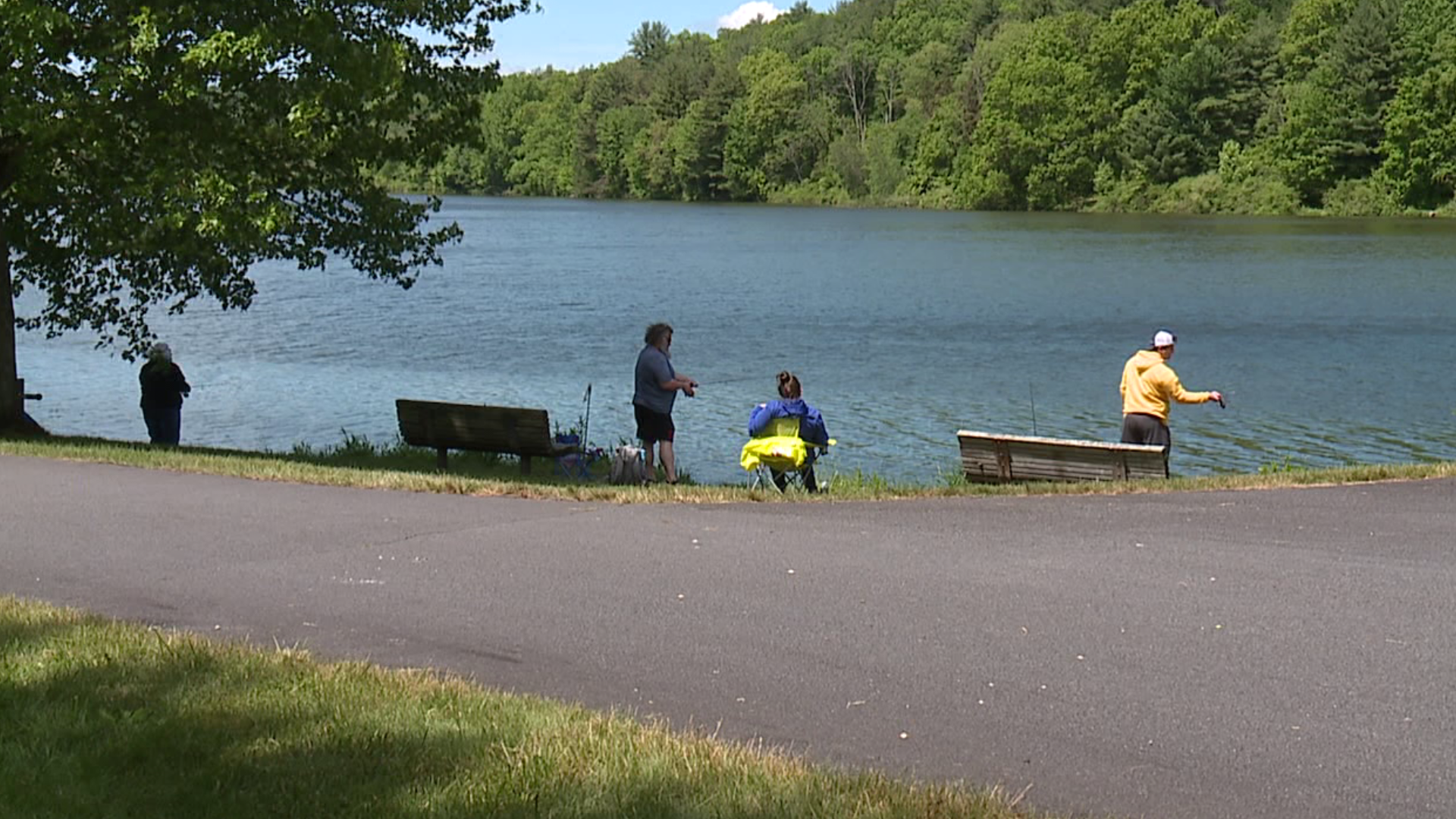 After the rainy weekend, people stuck around to enjoy the sunshine.