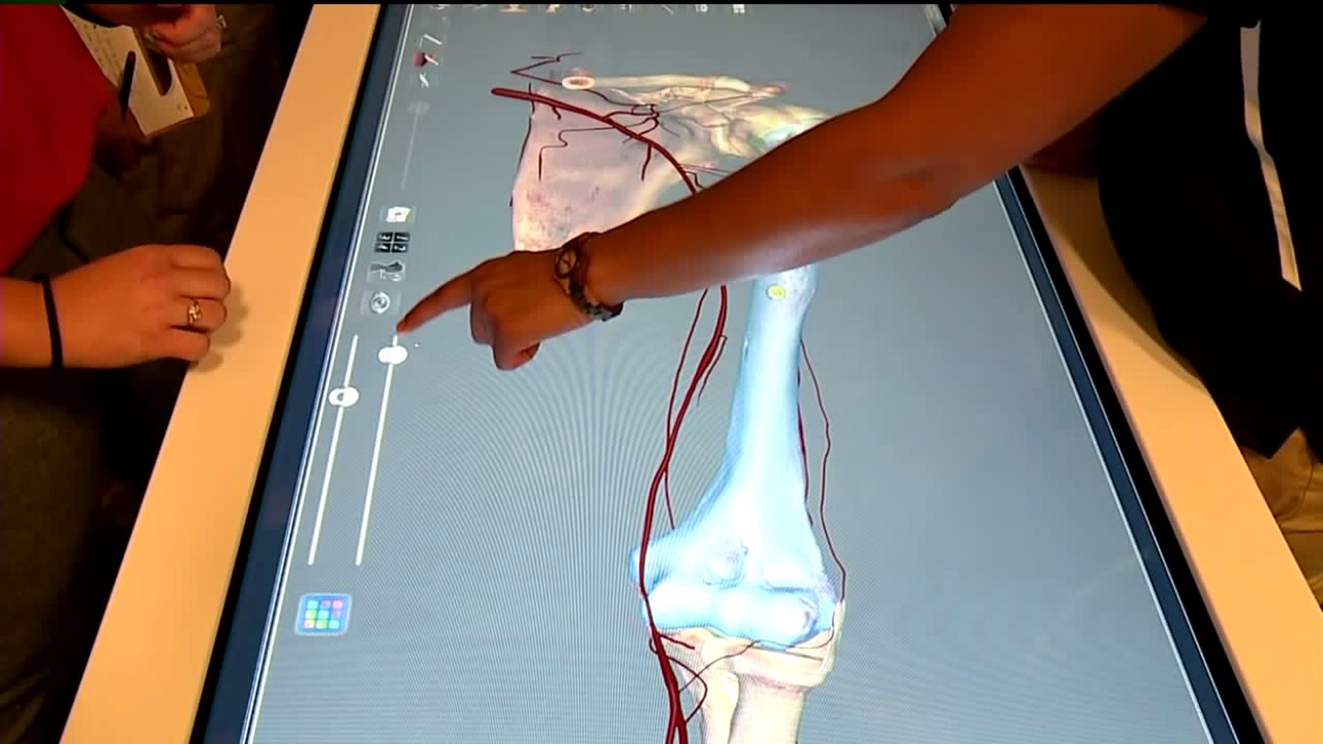 ESU Unveils New Virtual Anatomy Table