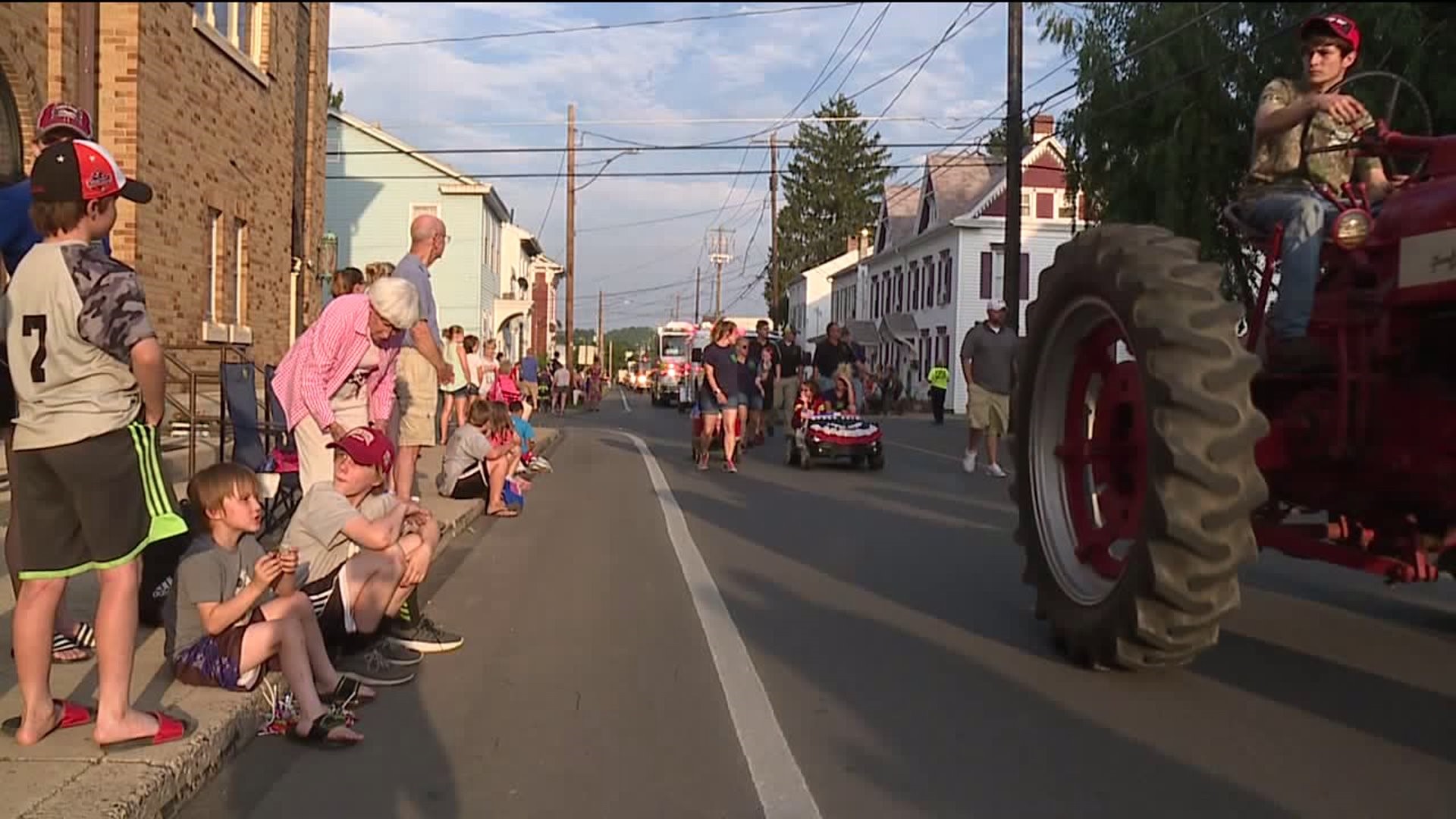 Downtown Parade Kicks Off 20th Annual Danville Heritage Festival