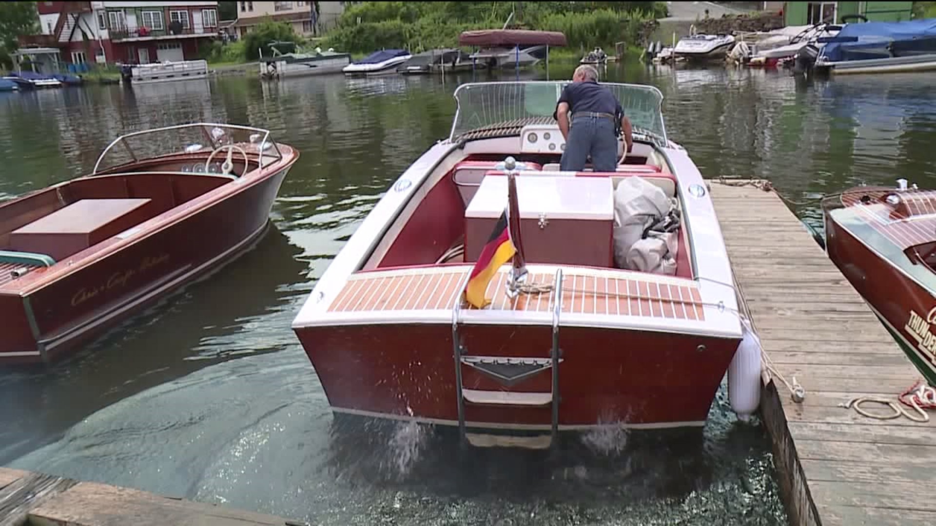 Boat Show on Harveys Lake