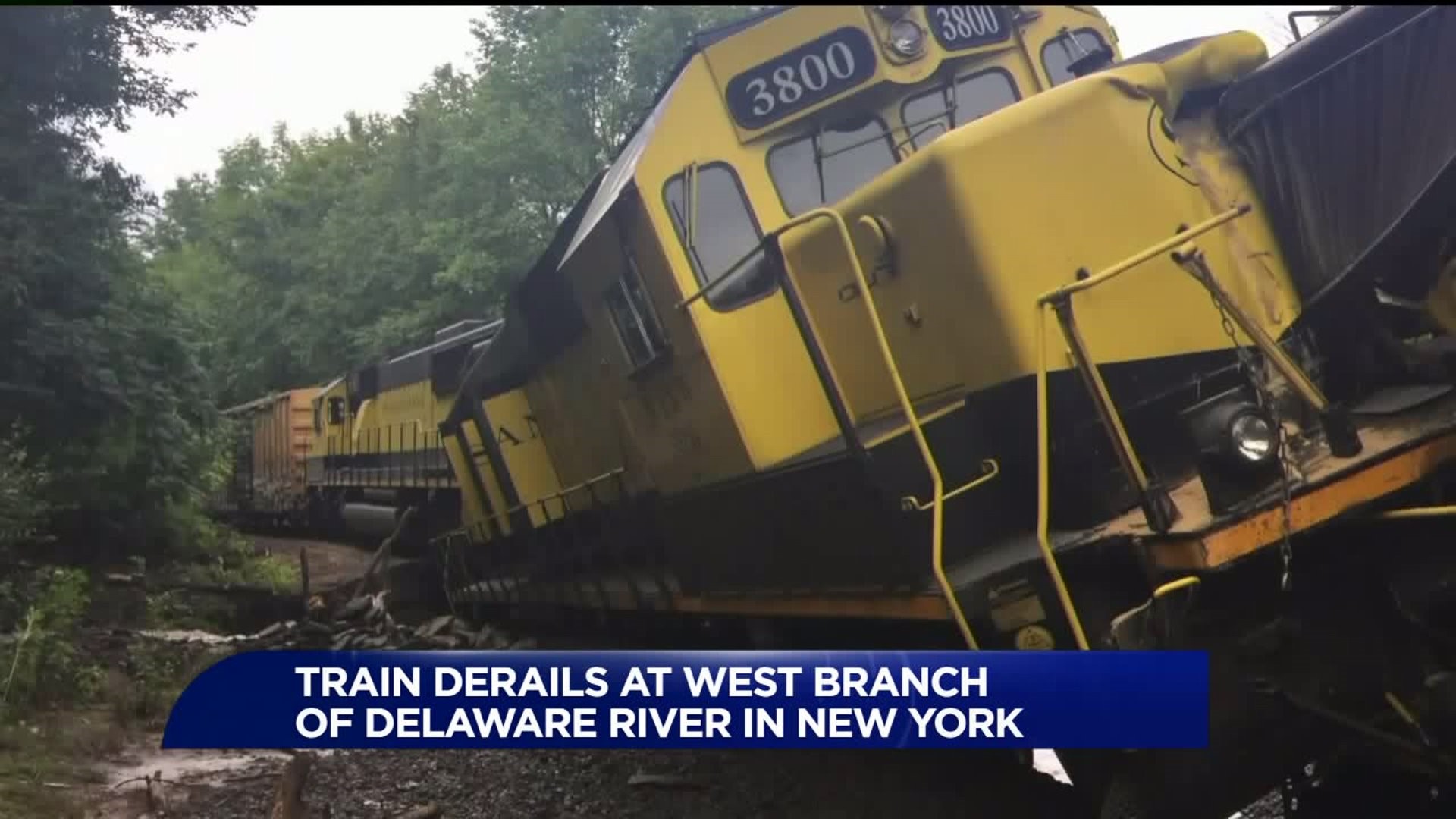 Train Crash Spills Thousands of Gallons of Fuel Into Delaware River