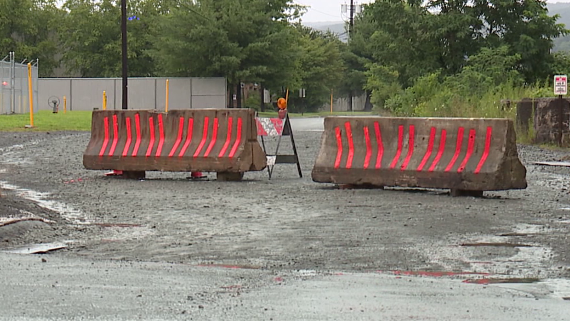 Road closing during battle with city property owner