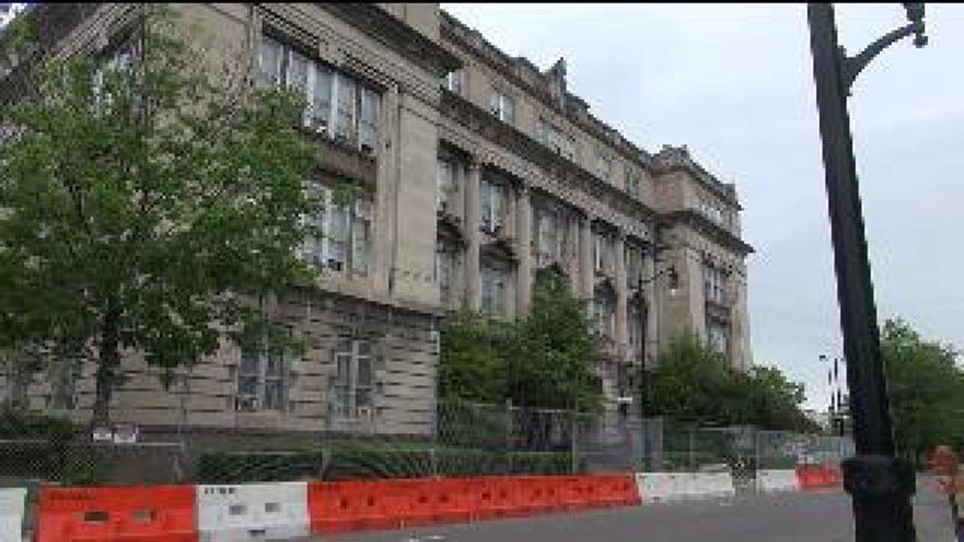 School Administrators Search for Missing Scaffolding