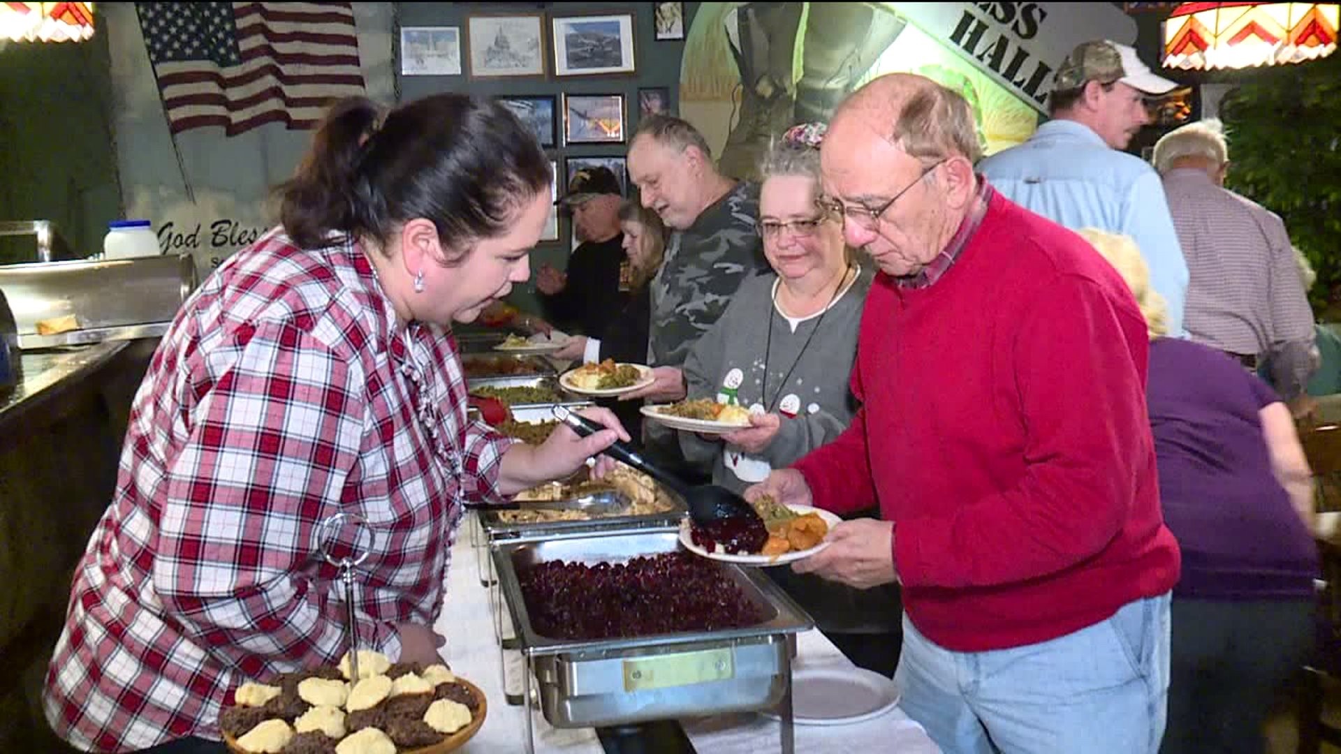 Veterans Treated to Thanksgiving Dinner