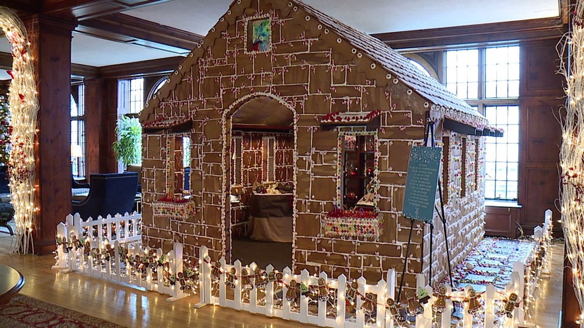 LifeSized Gingerbread House