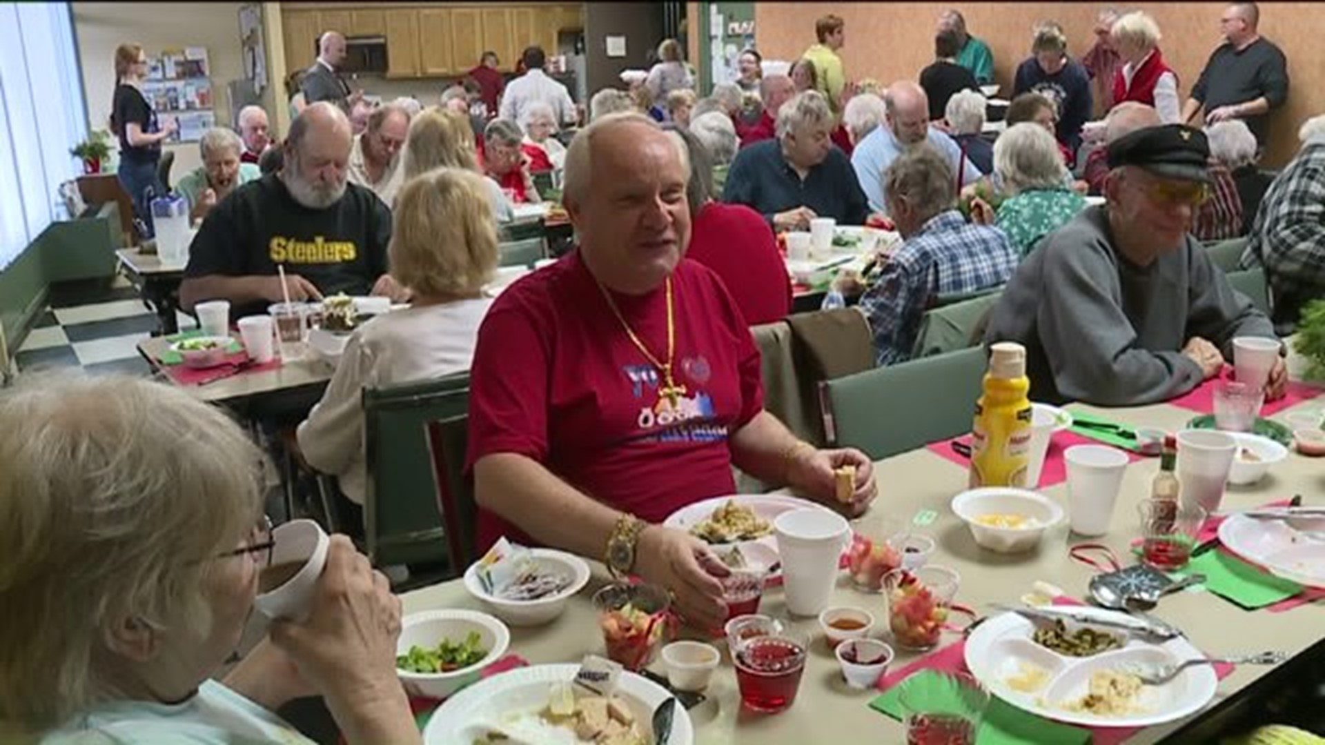 "No one has to eat alone," thanks to Community Christmas in Montrose