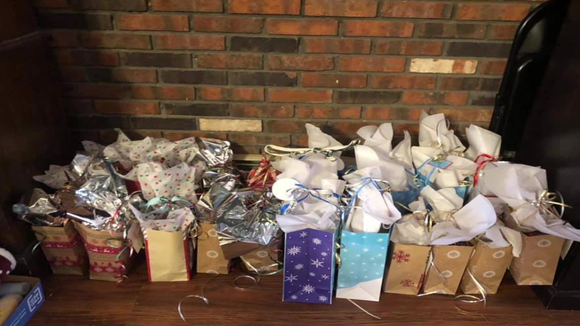 One woman is doing her part to lend a helping hand, donating 300 gifts for each of their clients.