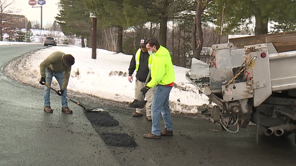 Scranton DPW patching potholes | wnep.com