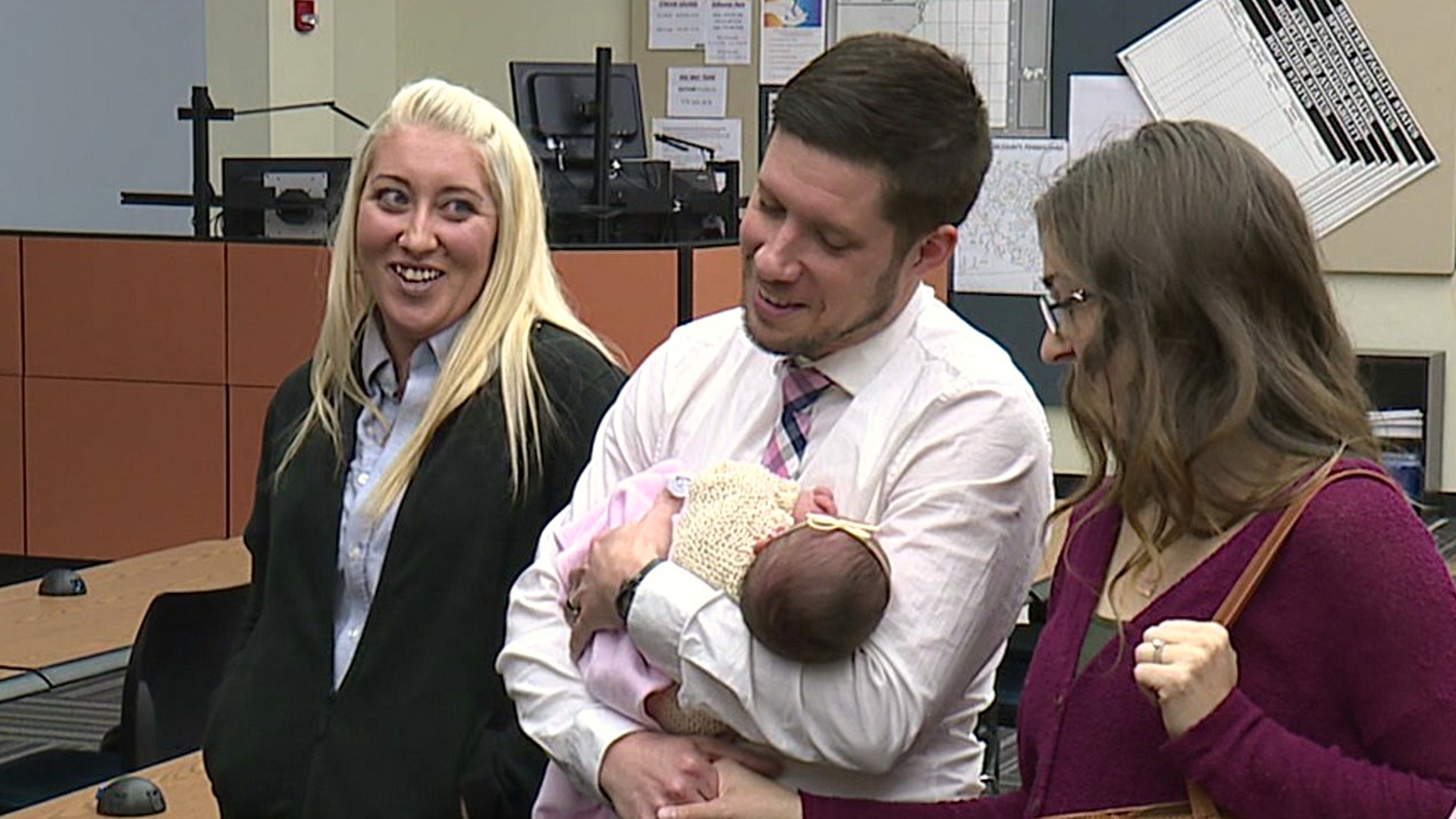 911 Dispatcher Meets Baby She Helped Deliver on the Phone