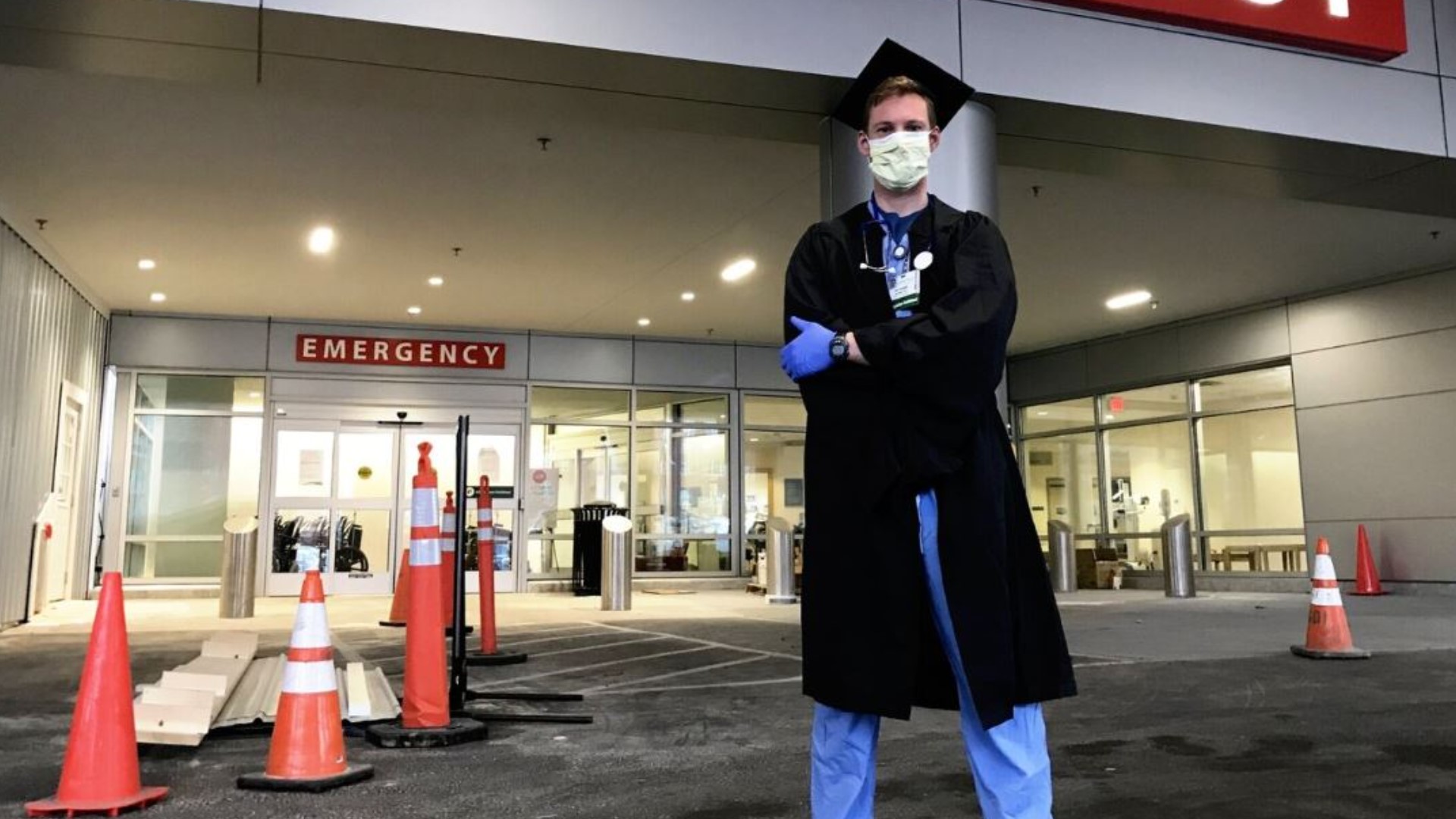 Have an old graduation gown hanging around? LCCC is participating in a nationwide project aimed at supporting healthcare workers during the pandemic.