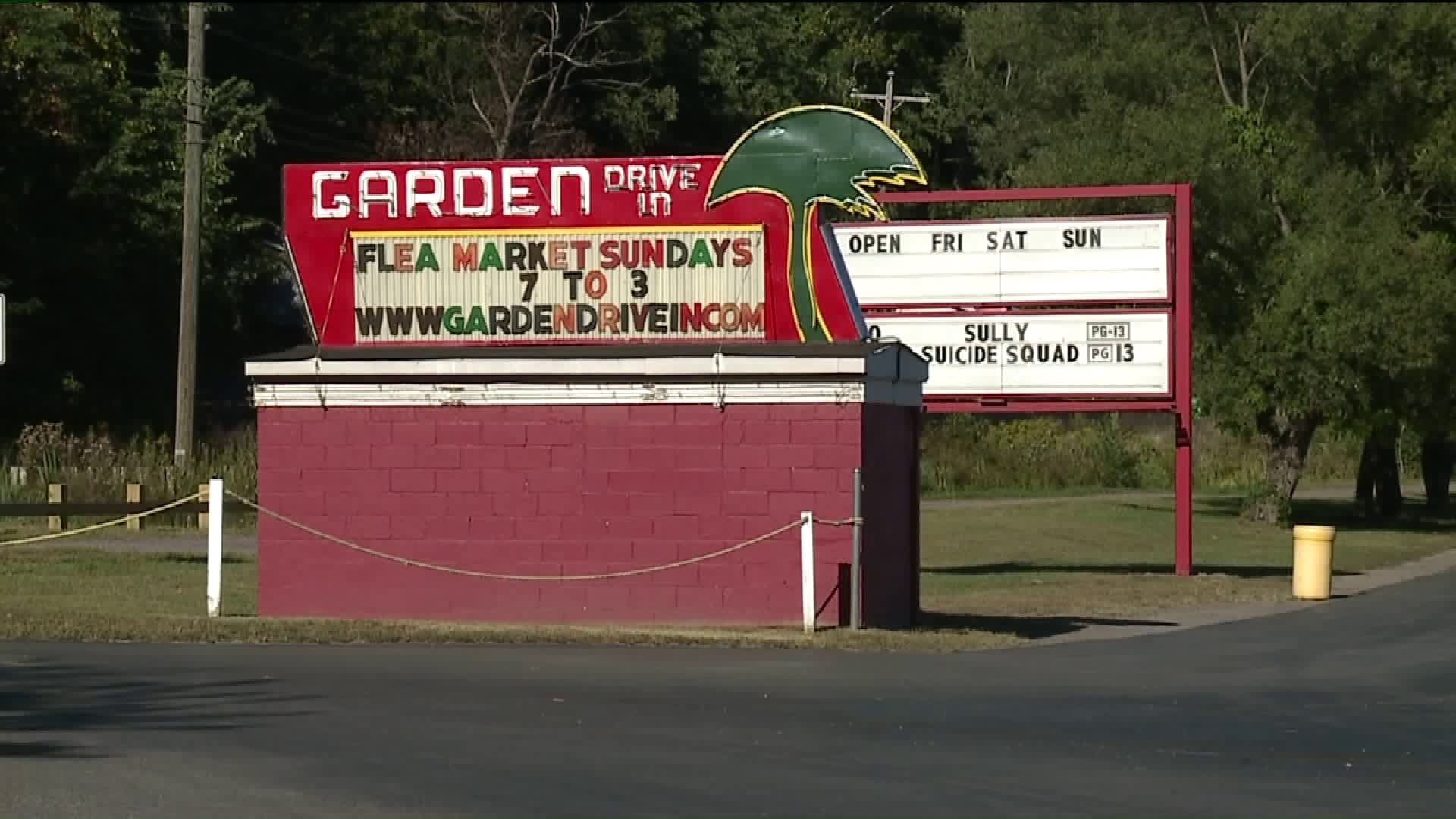 Drive-In Reopens After Vandalism (10)
