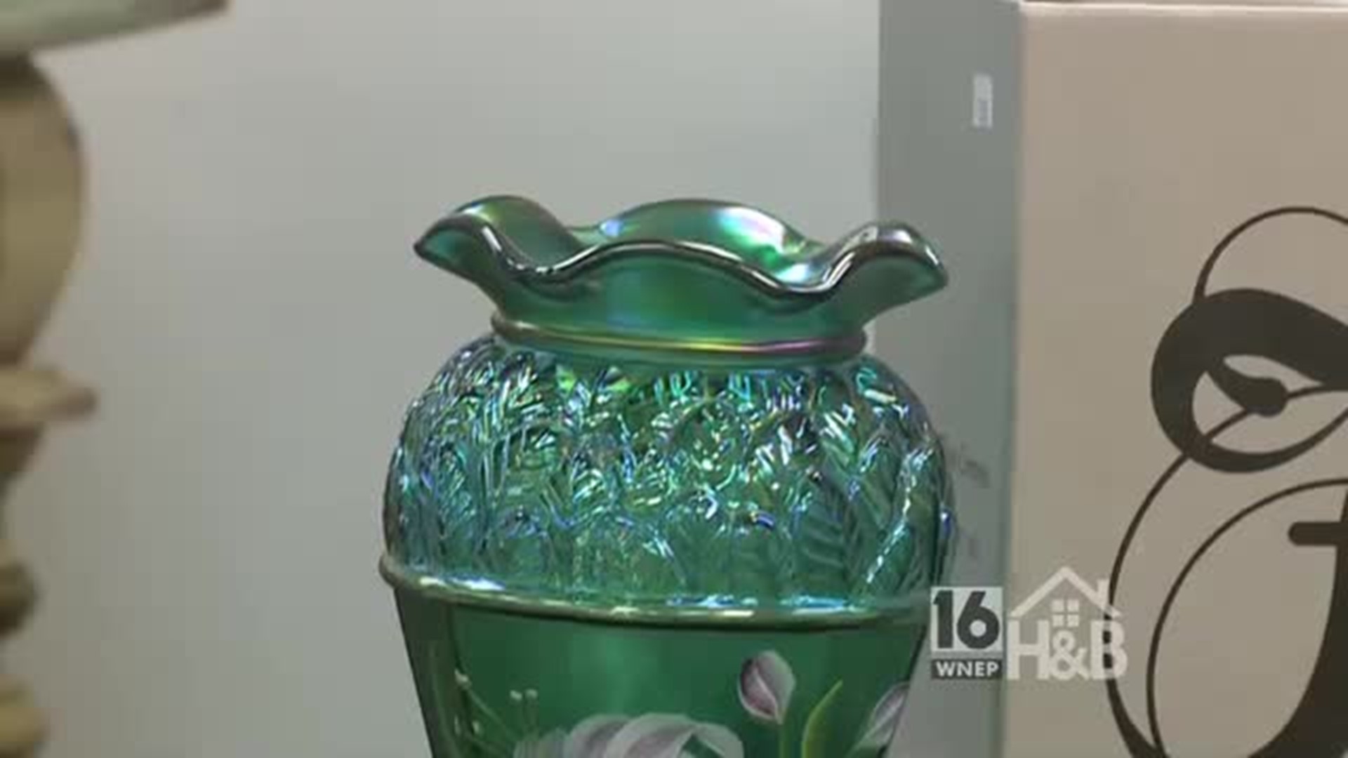 The Savo Auctioneers: Art Glass