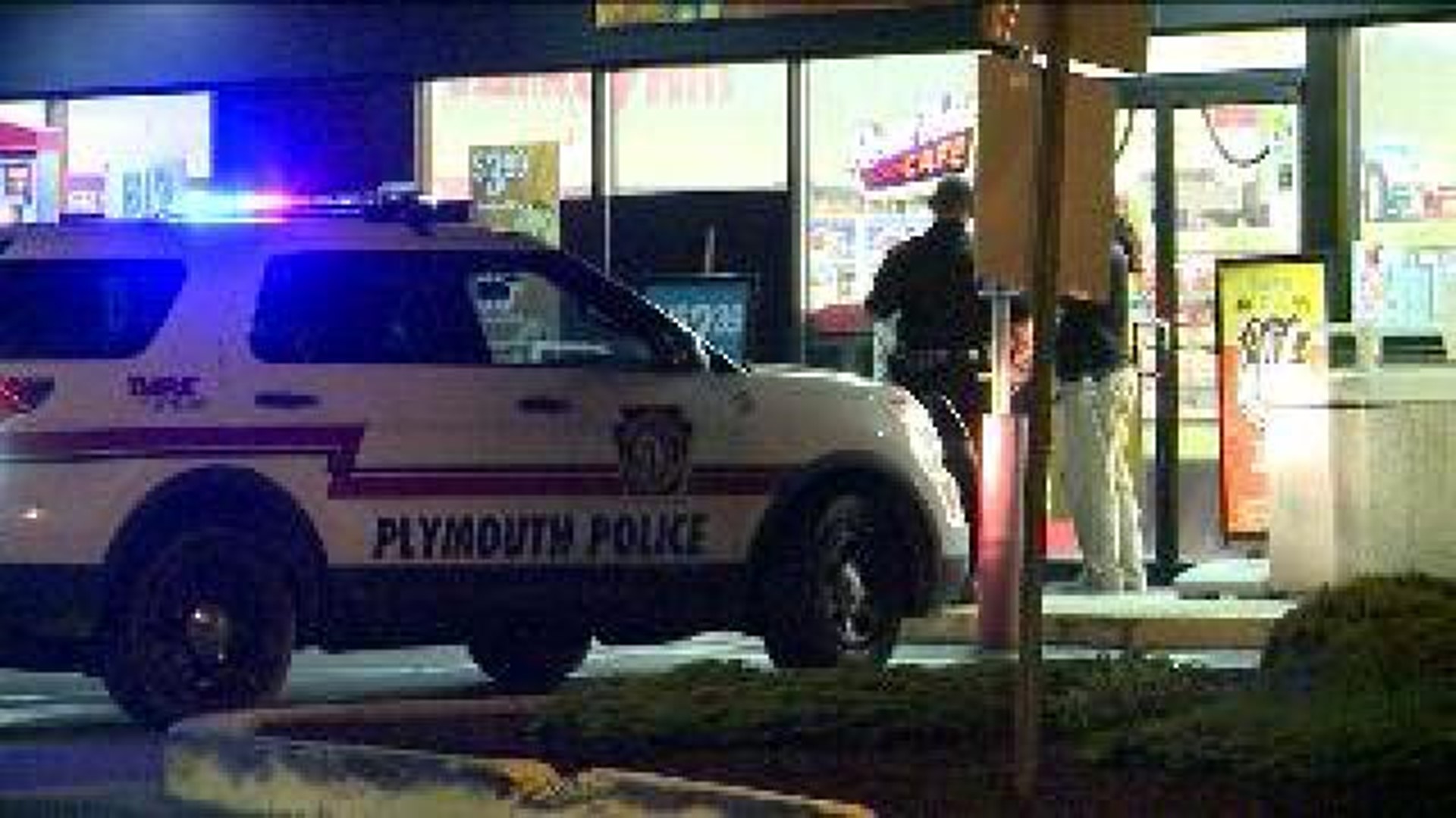 Robber Hits Turkey Hill in Plymouth