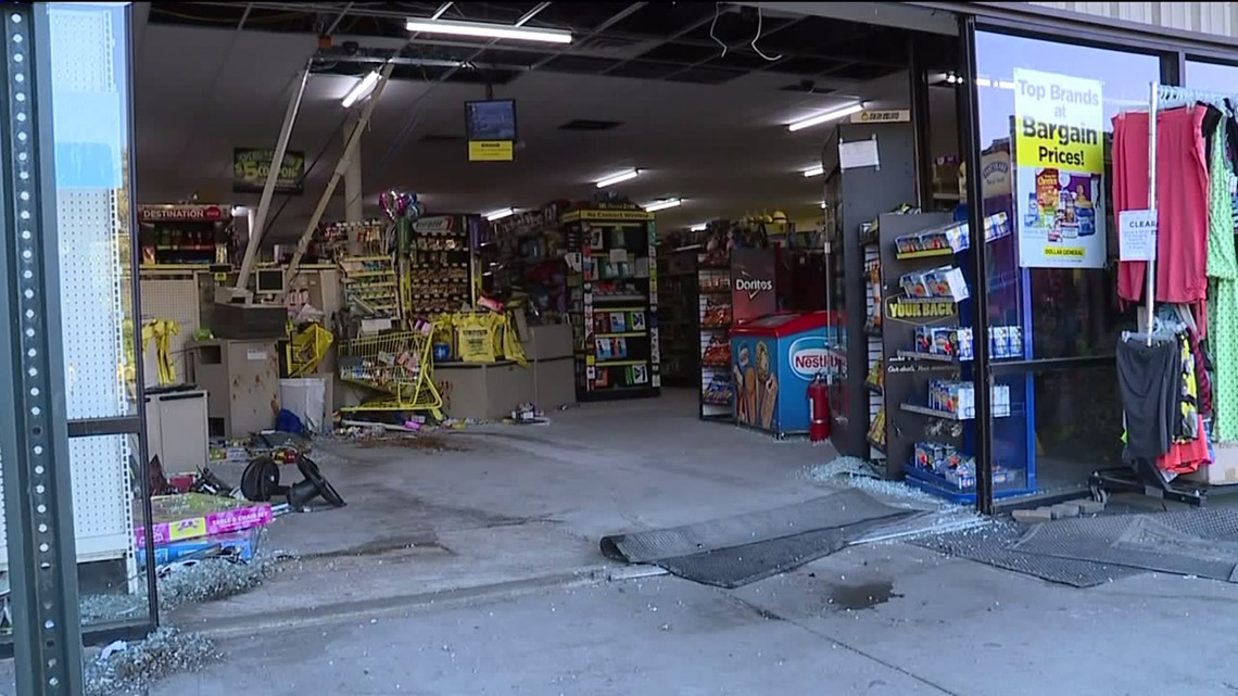 Car Crashes into Dollar General in Elysburg | wnep.com