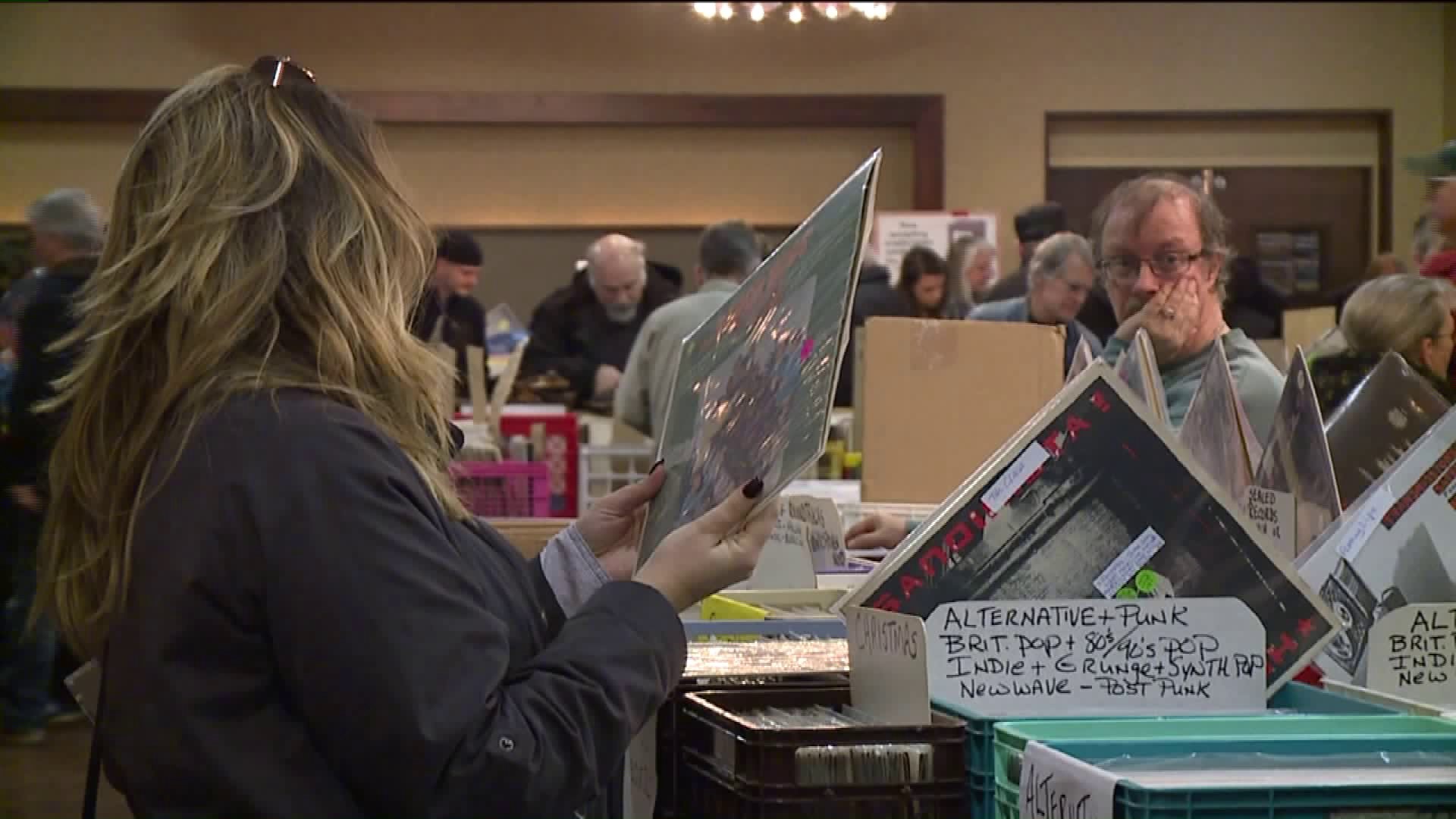 Record Show Draws Music Lovers to Luzerne County