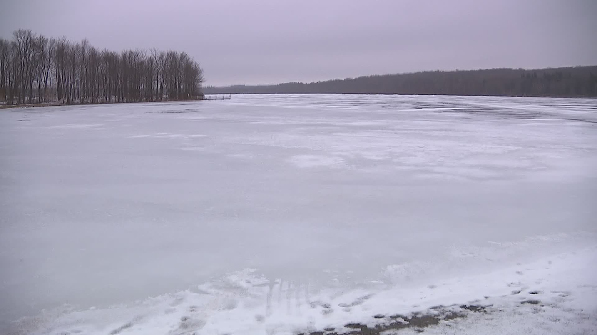 Anglers and business owners are weighing in on lack of winter weather for ice fishing season.