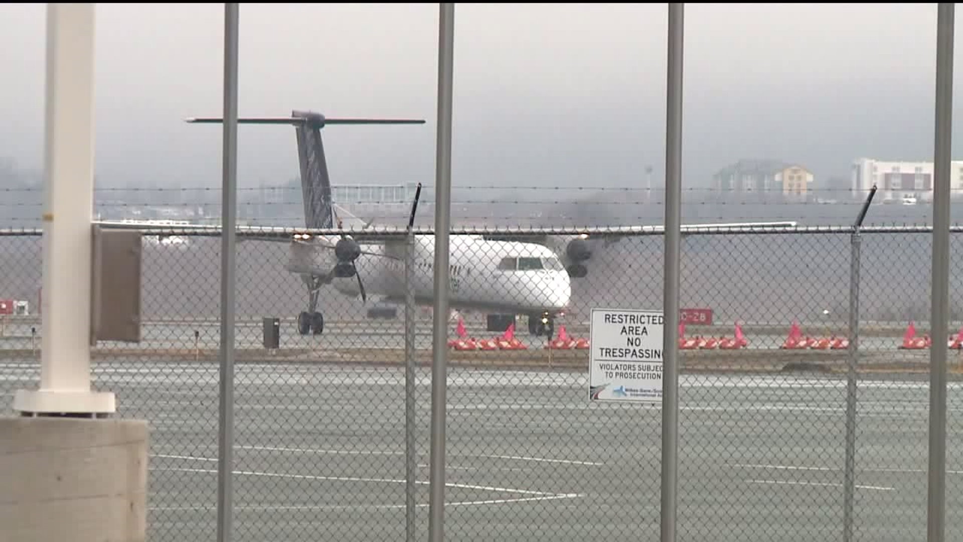 Plane Makes Emergency Landing at WB/Scr Airport
