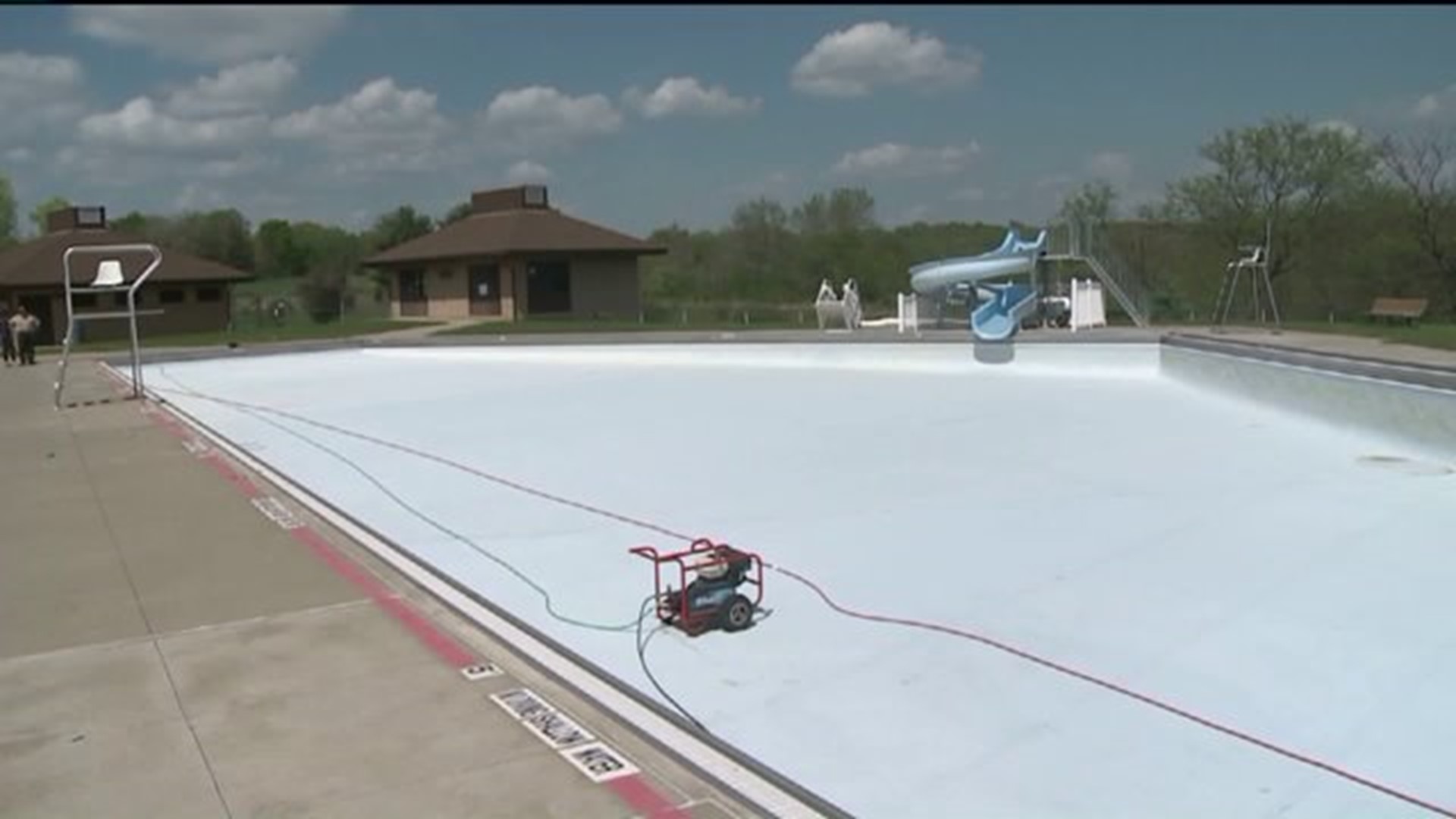 Warmer Temperatures Heat Up Pool Business