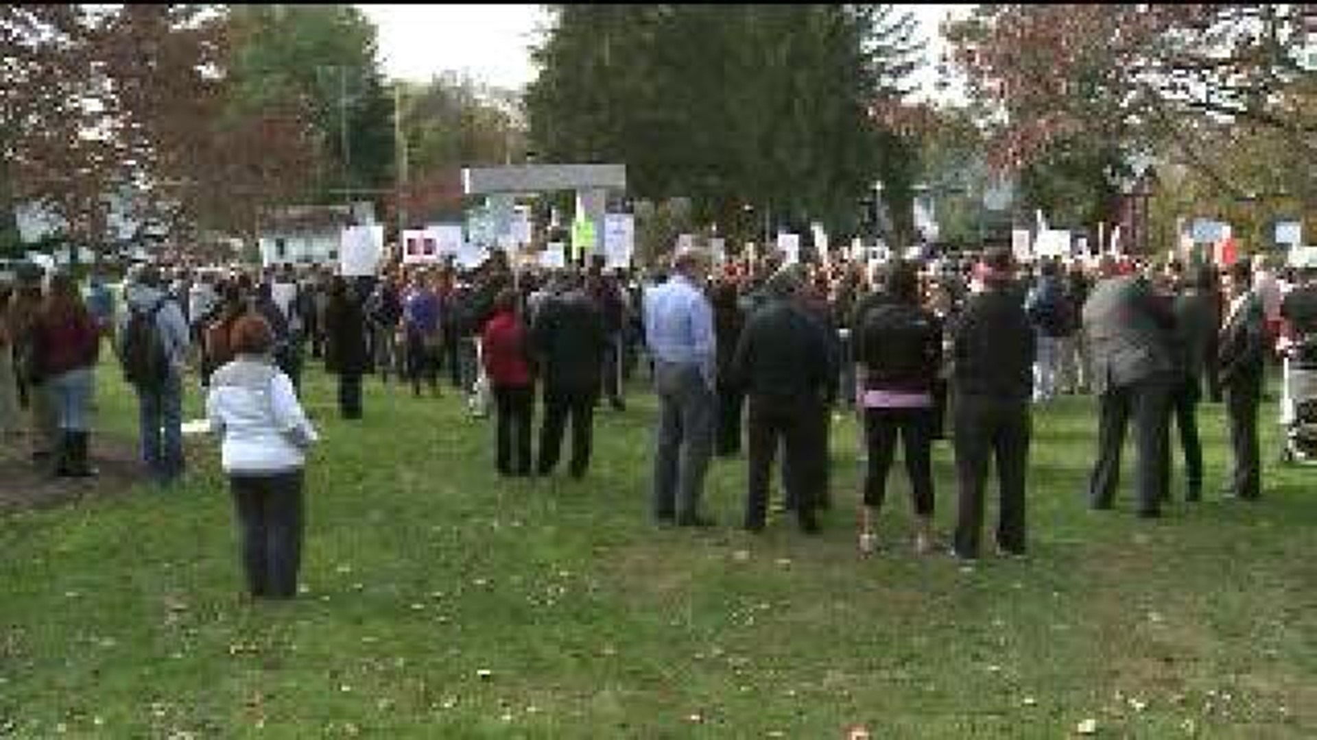 ESU Students, Faculty Rally Against Cuts
