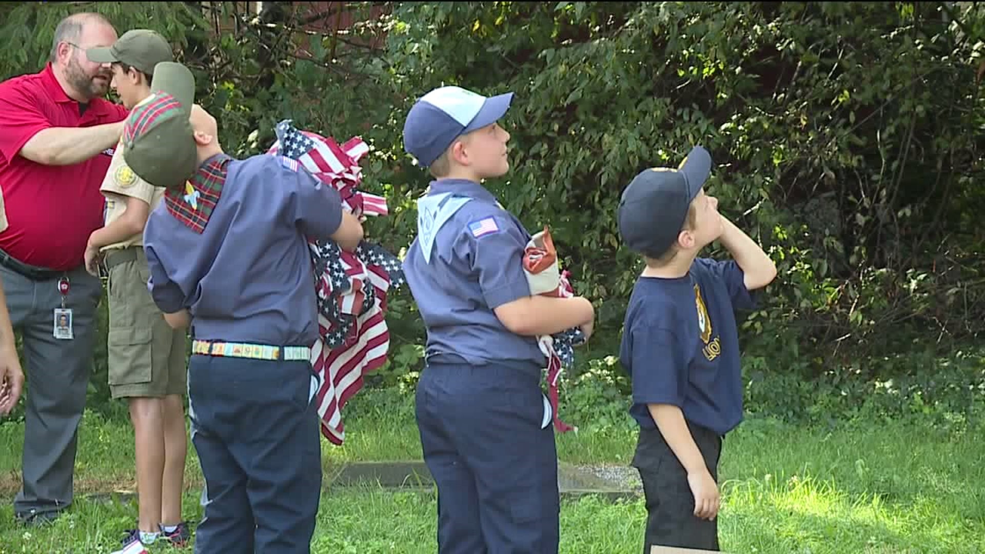 Scouts Help Retire Flags in Duryea