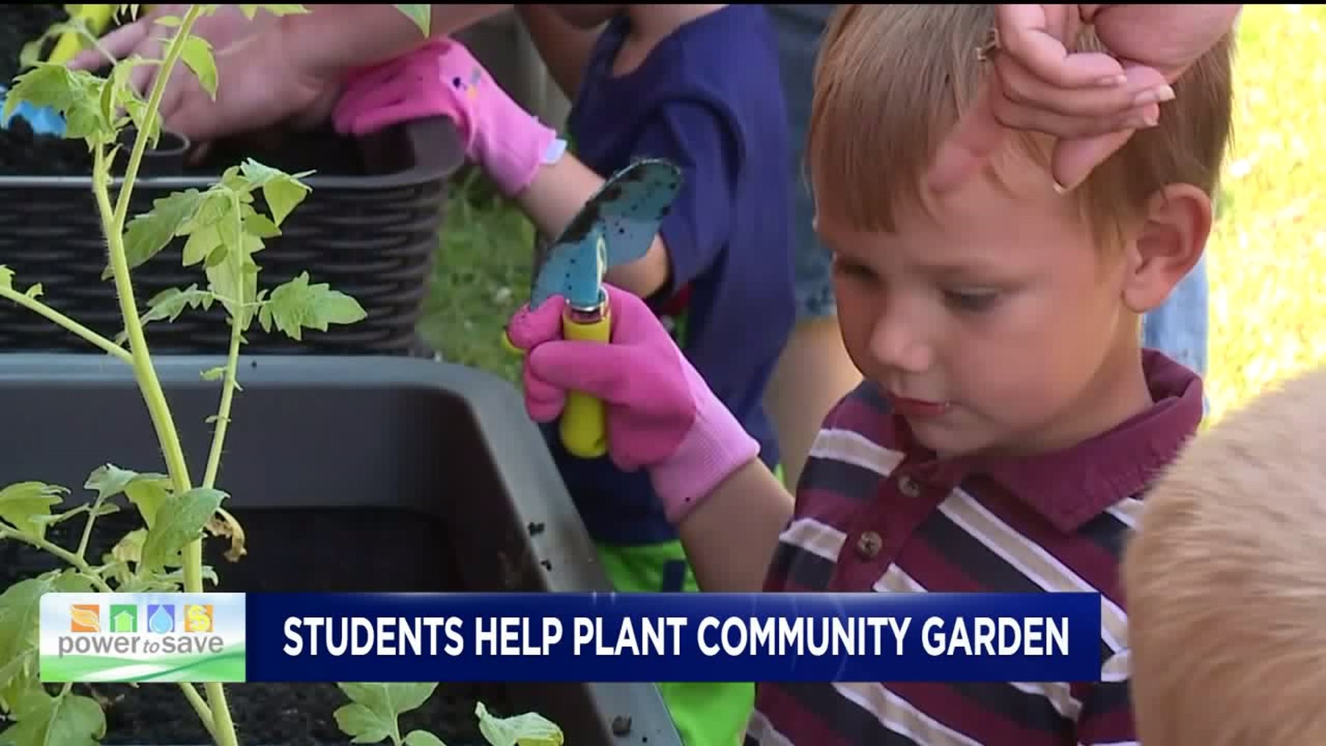 Students Help Plant Community Garden