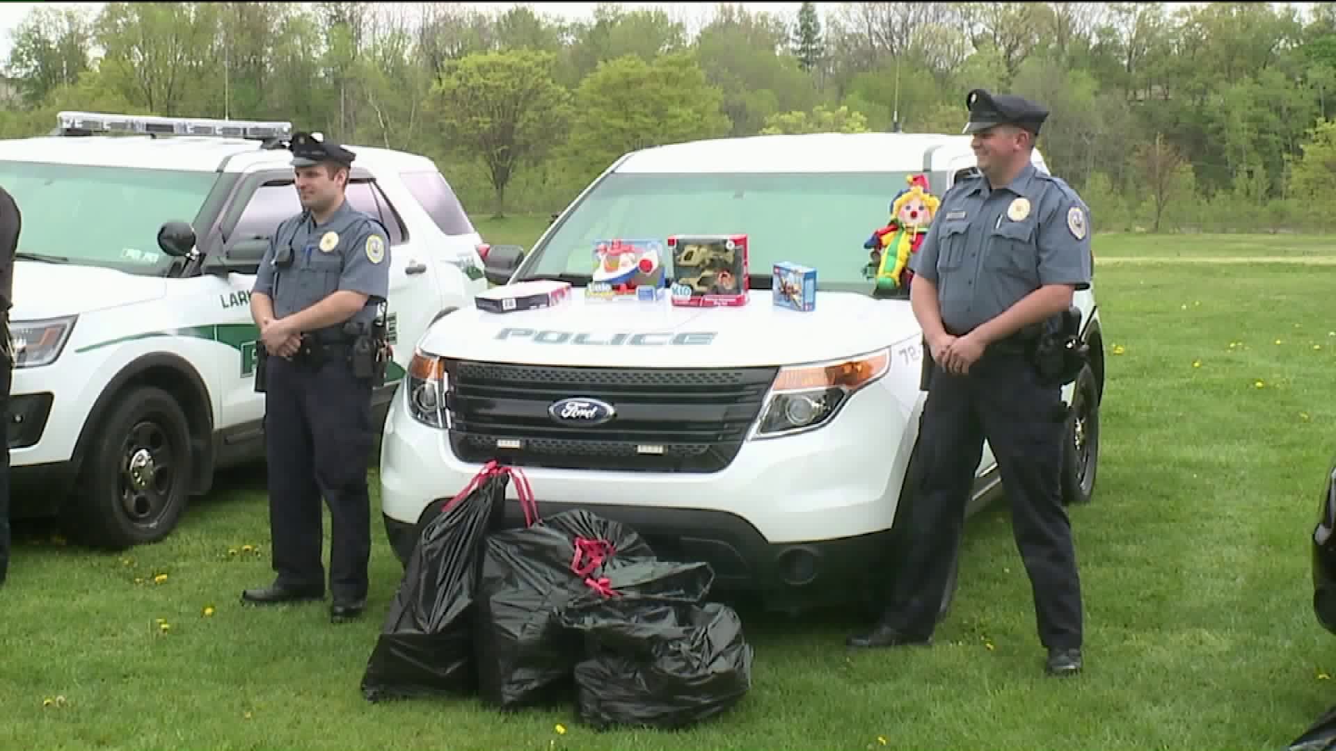'Toys for Cops' Drive Help Kids in Need