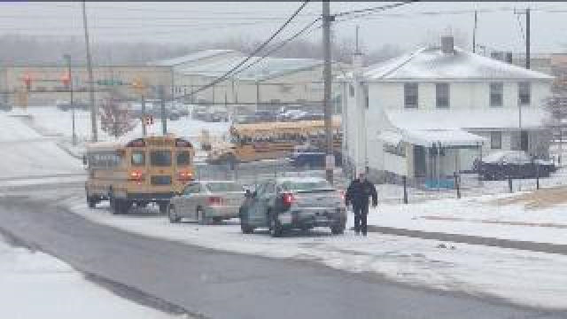 Snow Leads To Crashes, Early Dismissals