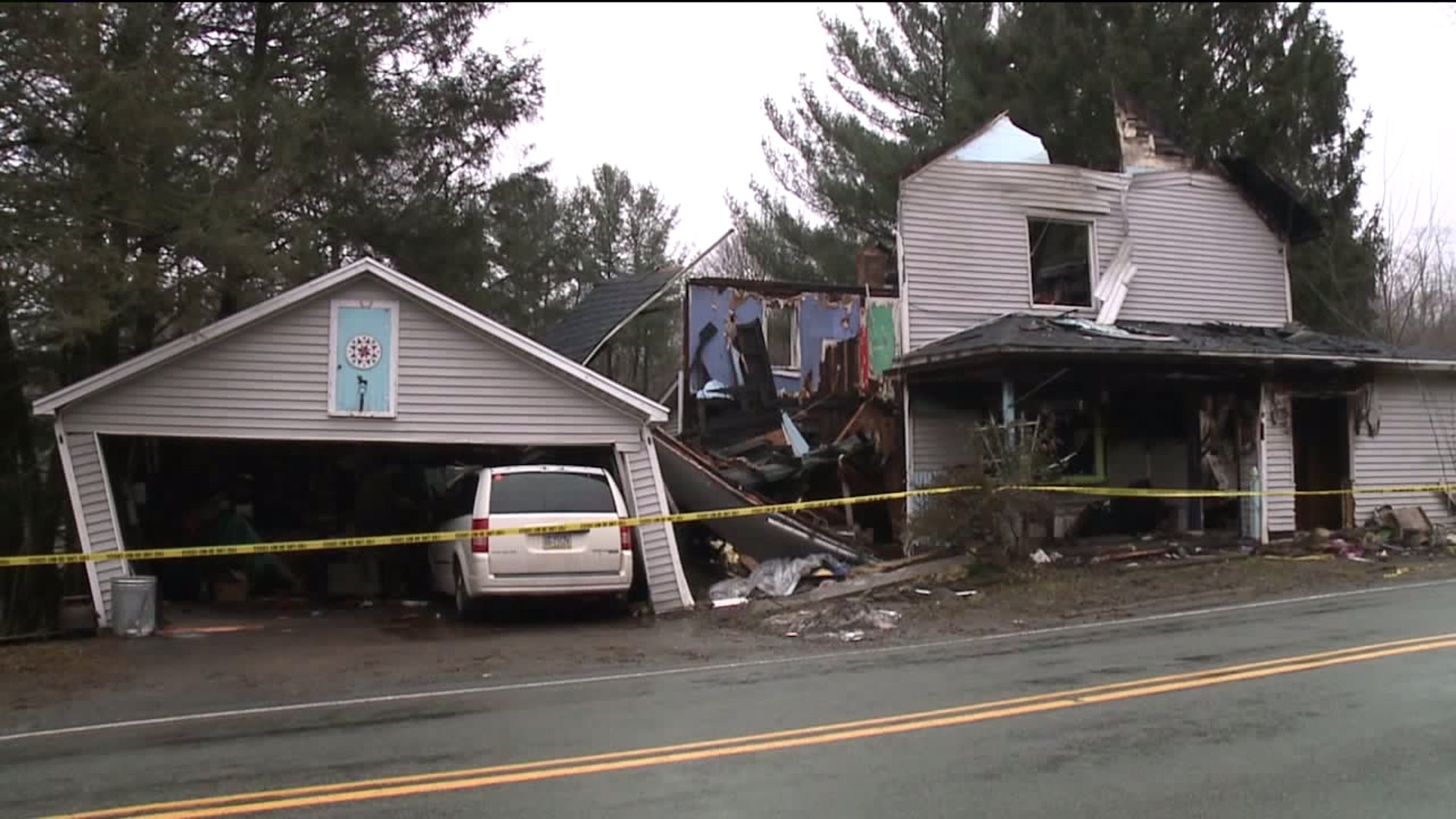 Community Comes Together After Fatal Fire in Dalton