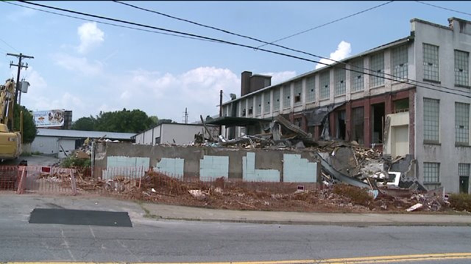 Crews Start Tearing Down Old Cigar Factory | wnep.com