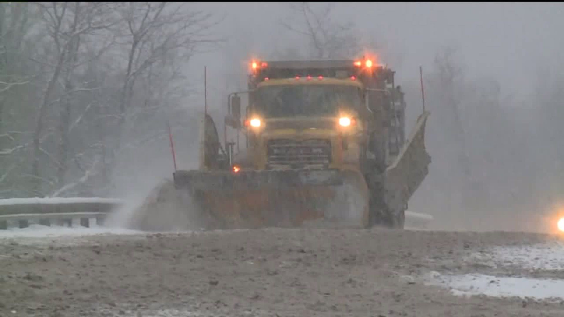 Dicey Commute on Interstates During Daylong Snowfall
