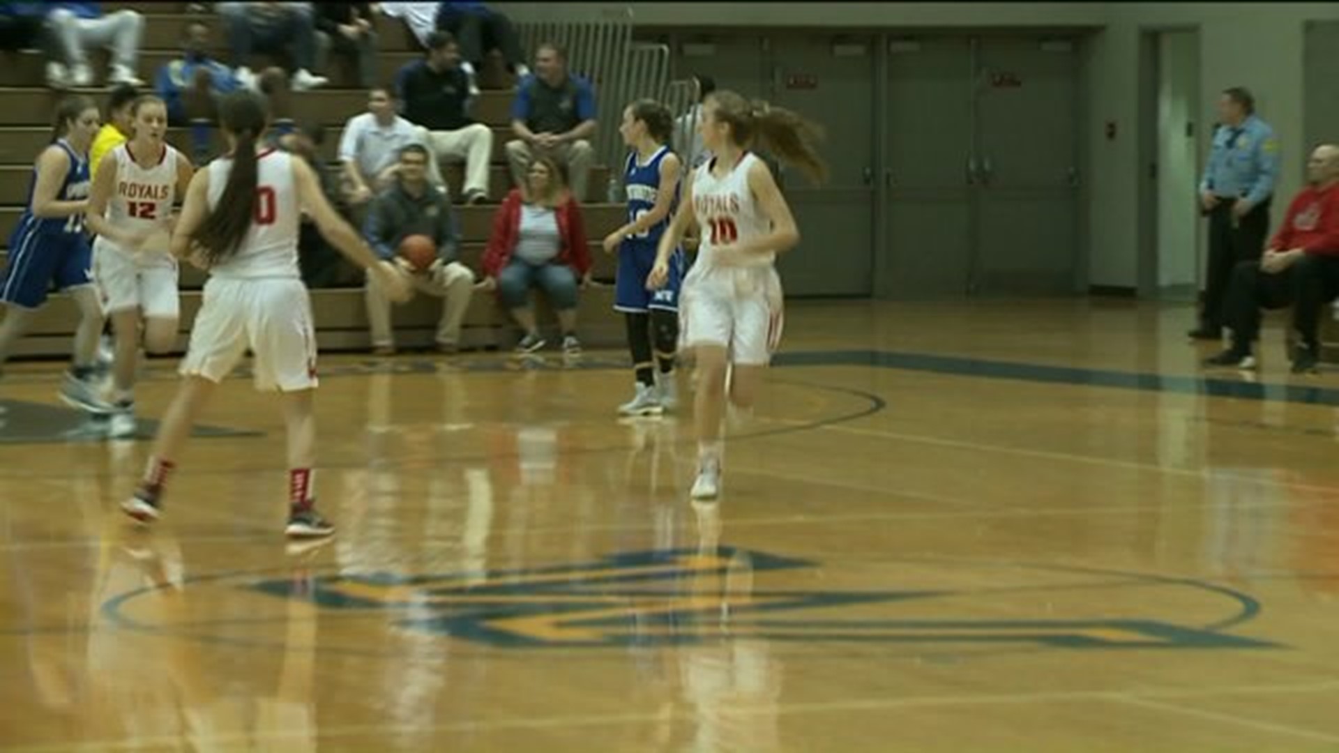 Holy Redeemer Girls Advance to District Title Game
