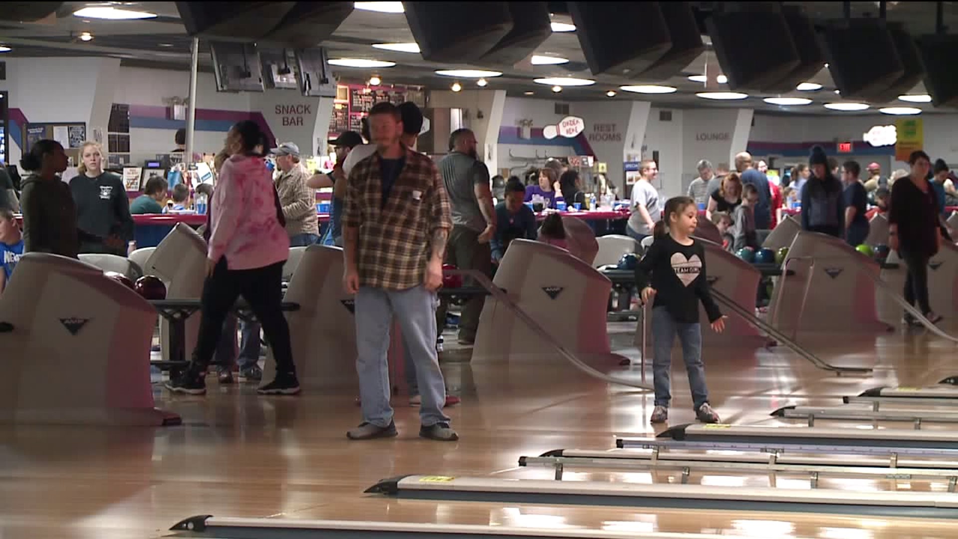 Bowling Center Hosts Day of Fun for Children with Autism