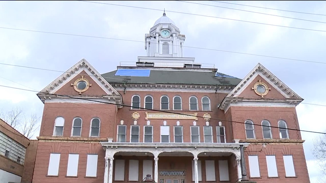 Group Saves Weatherly School Building