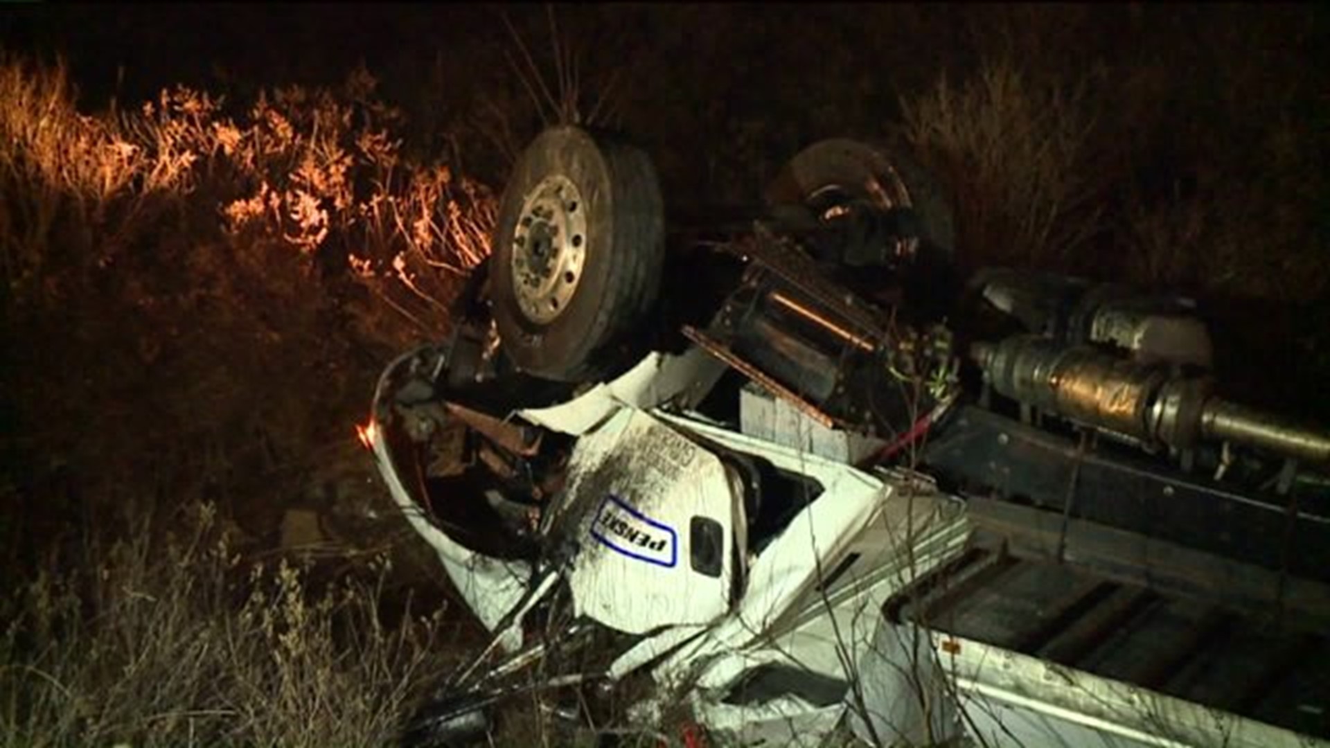 Tractor Trailer Crash Ties Up Traffic in Monroe County