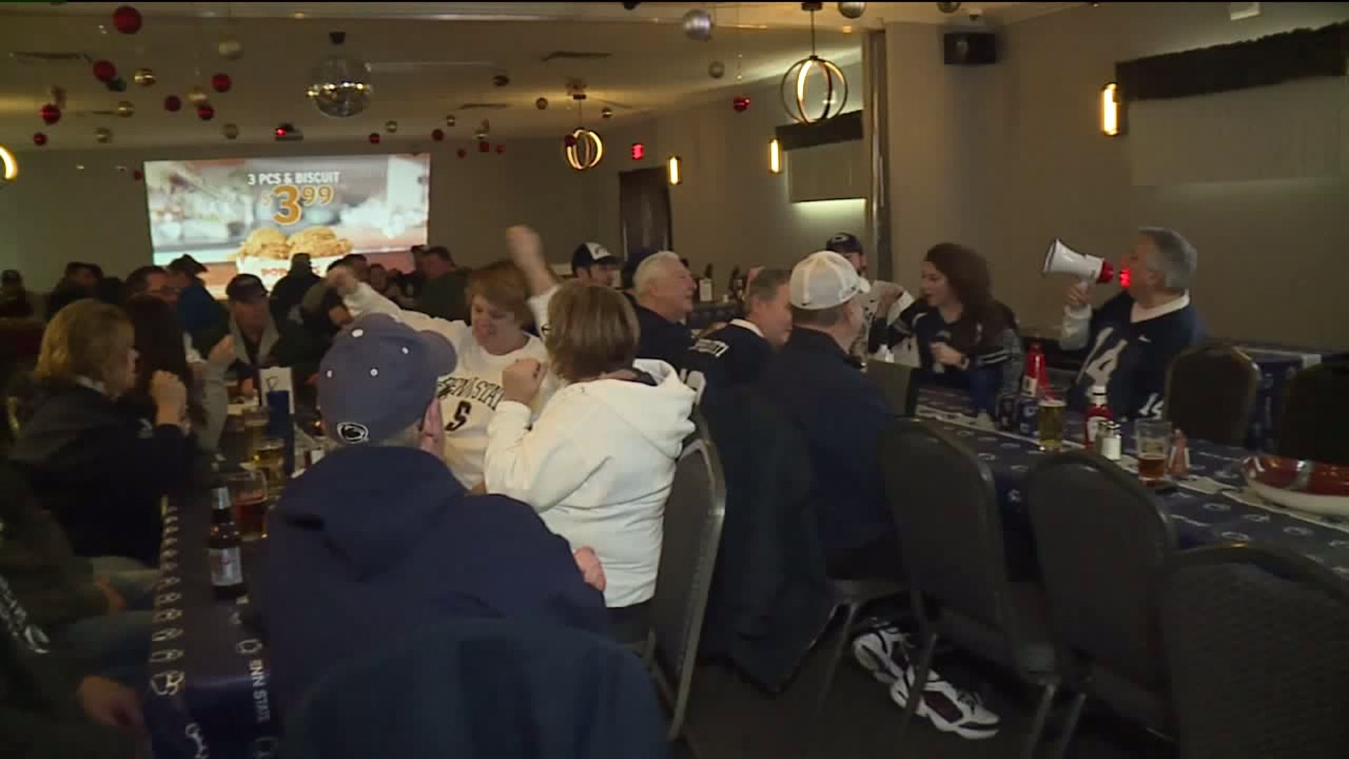 Penn State Fans Hit the Bars to Watch Citrus Bowl