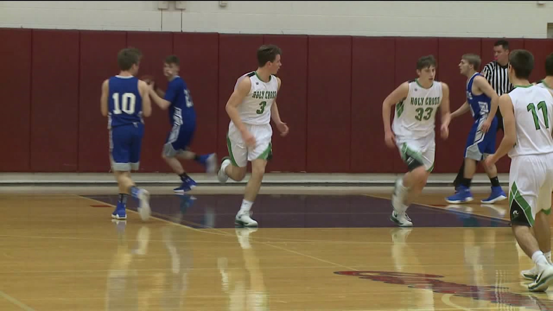 Holy Cross Boys Beat Mid Valley in Lackawanna League First Half Title