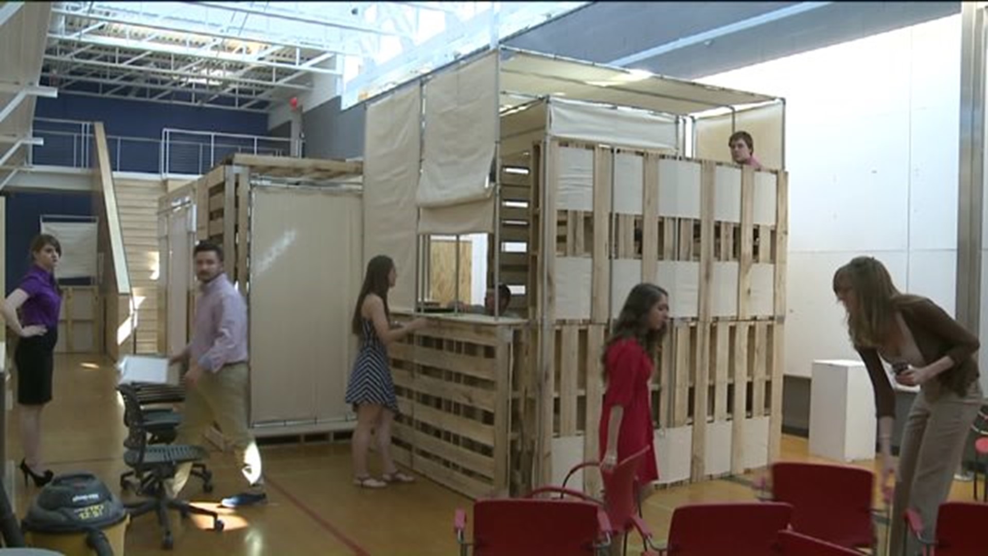 Marywood Students Build Disaster Shelters